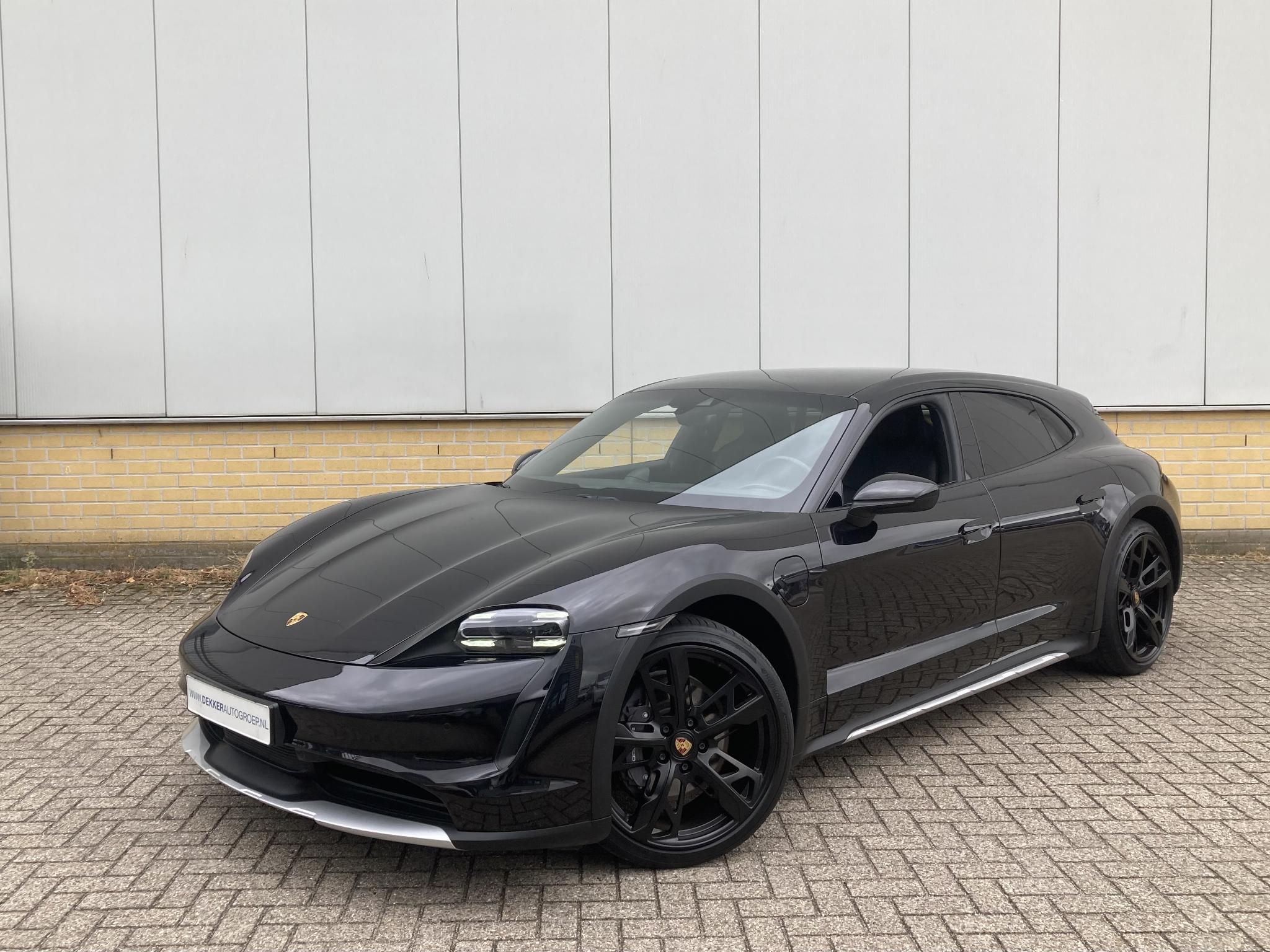 Foto van Porsche Taycan 4