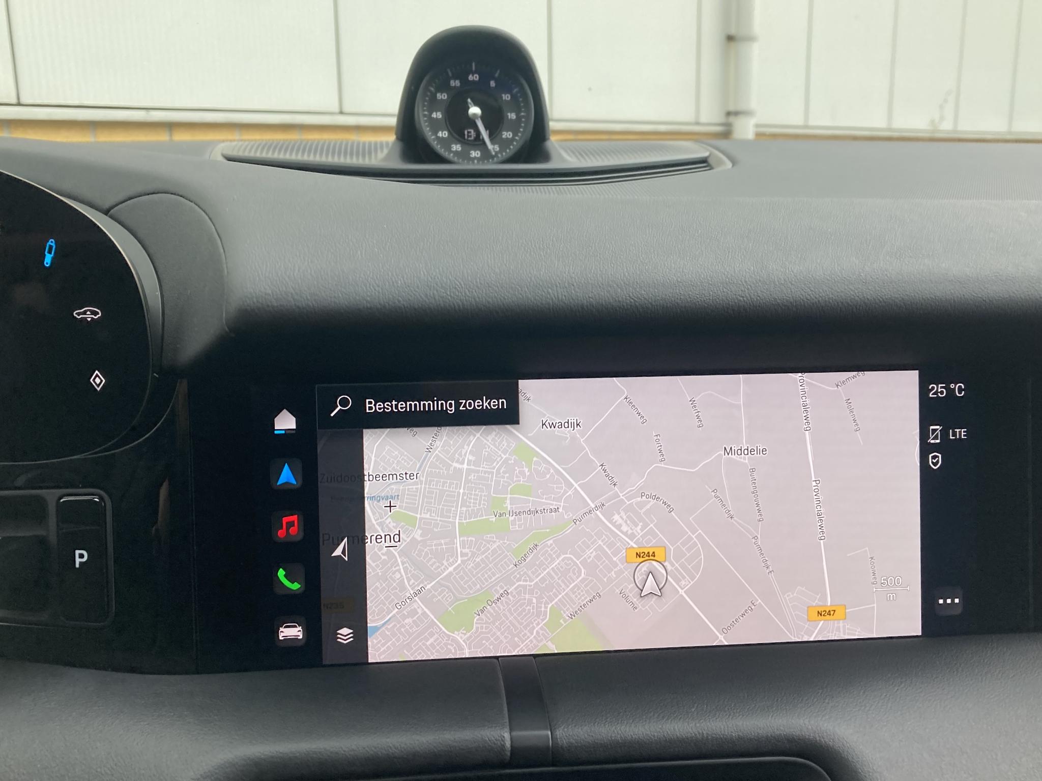 Foto van Porsche Taycan 4