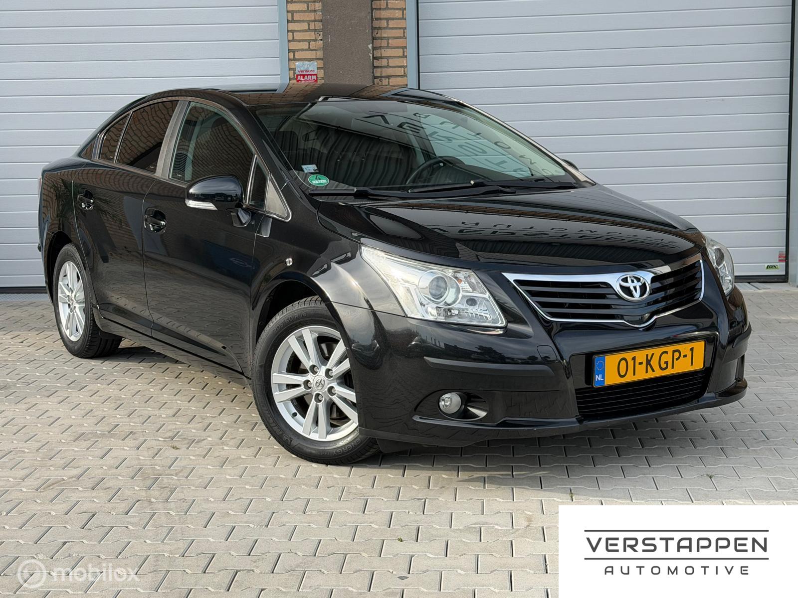 Toyota Toyota Avensis 1.8 Dynamic 2e eigenaar NAP Dealer onderhoud 2009 - voorkant
