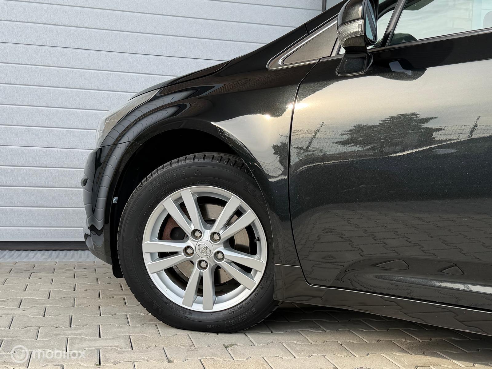 Foto van Toyota Toyota Avensis