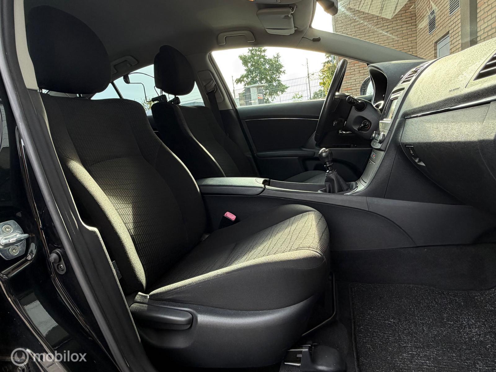 Foto van Toyota Toyota Avensis