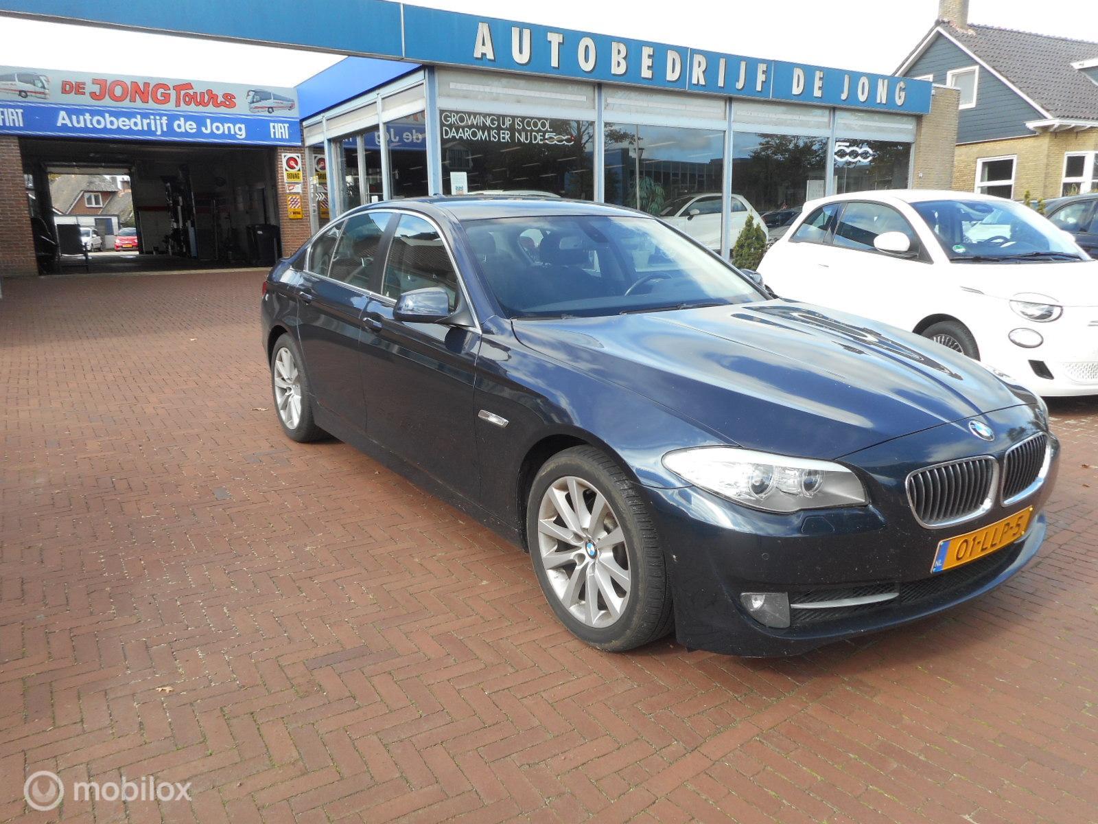 BMW 523i 523i Executive 2010 - voorkant