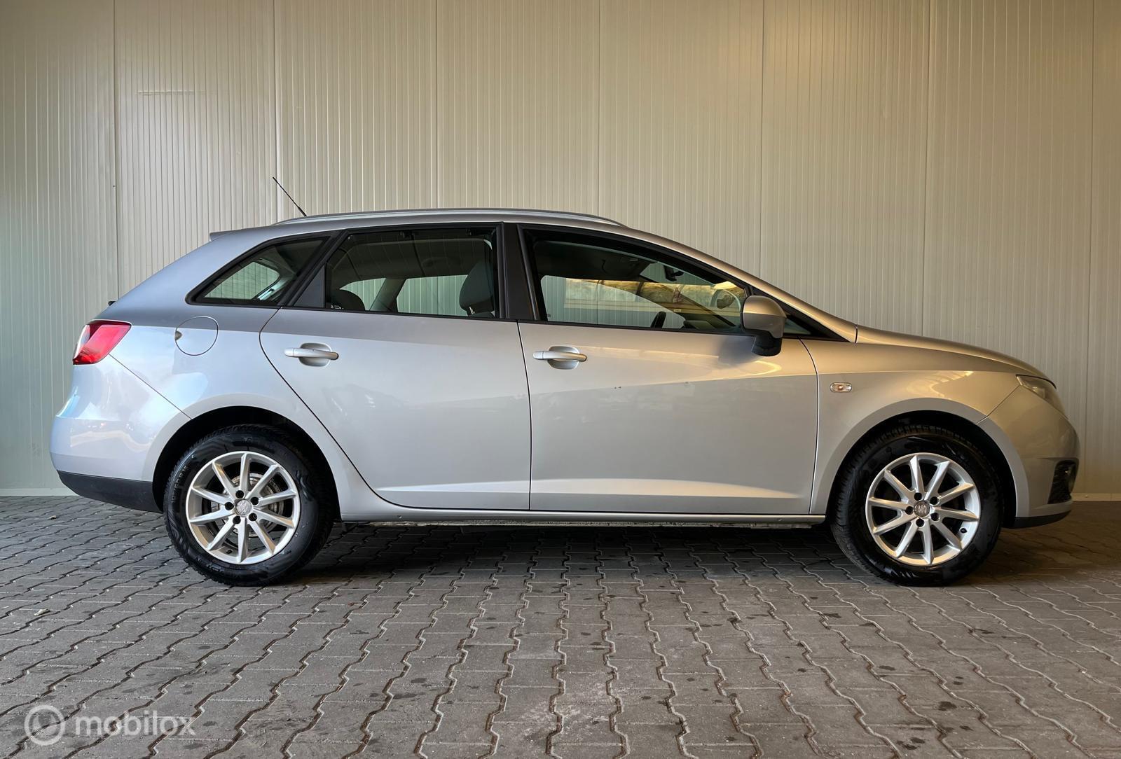 Foto van Seat Ibiza ST