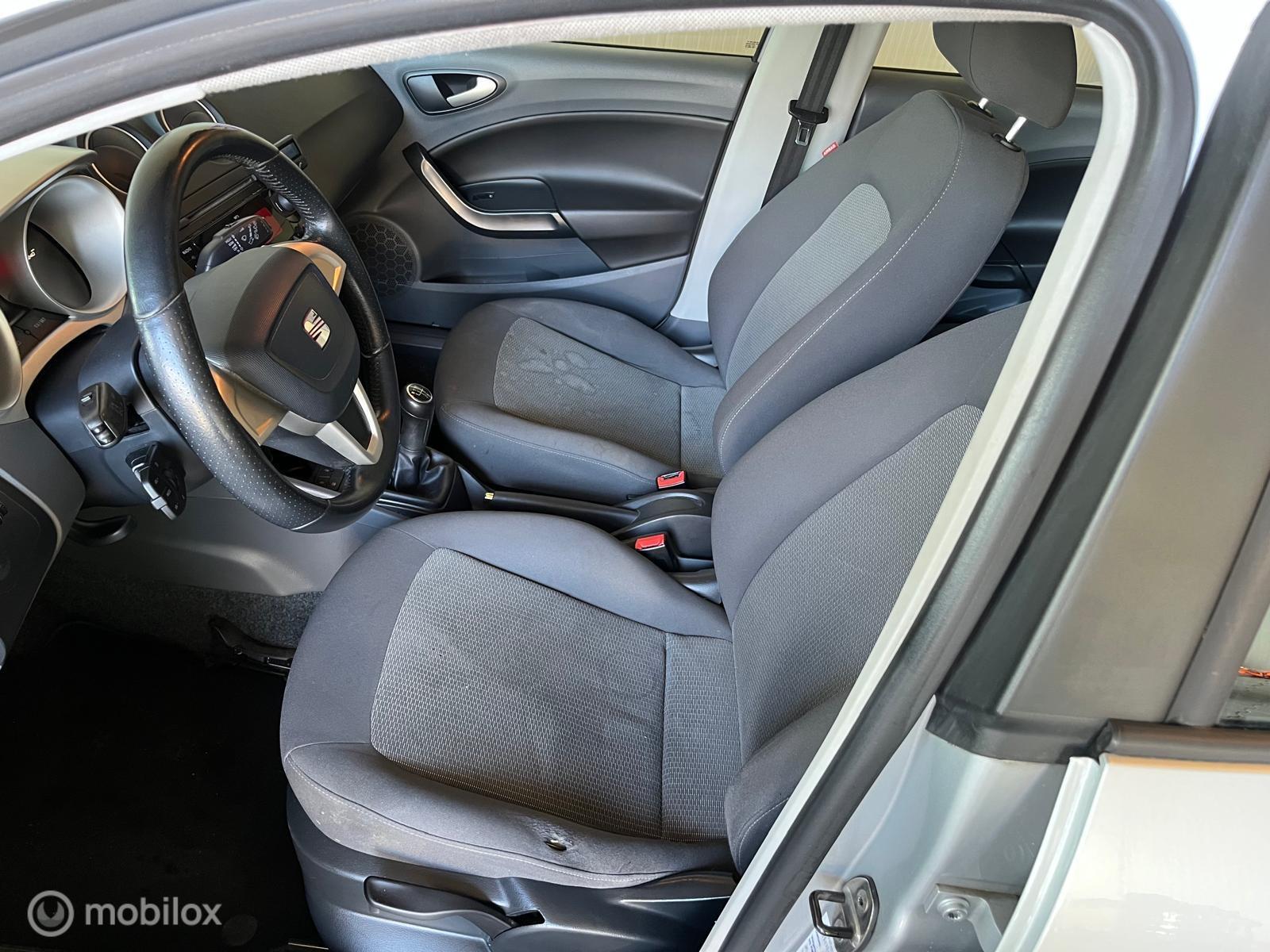 Foto van Seat Ibiza ST