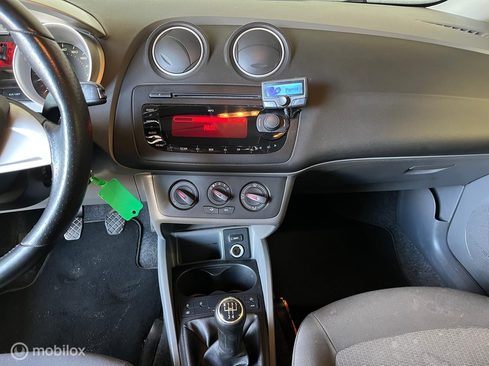 Foto van Seat Ibiza ST