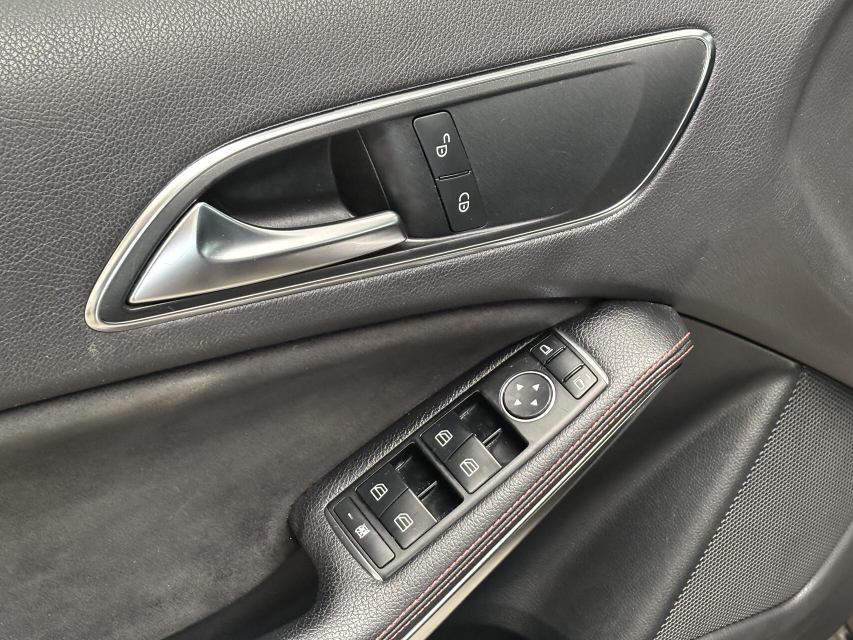 Foto van Mercedes-Benz A 200