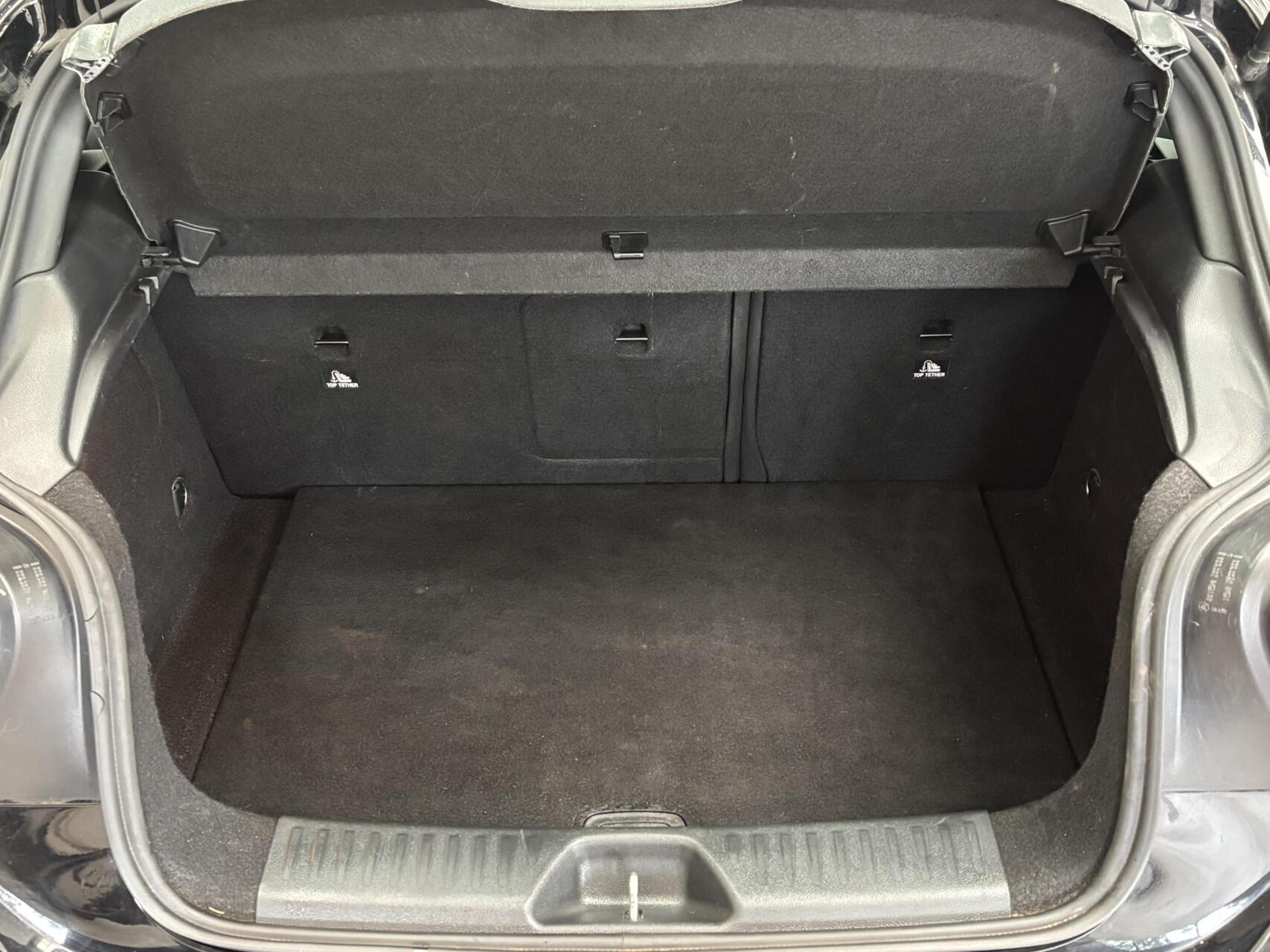 Foto van Mercedes-Benz A 200
