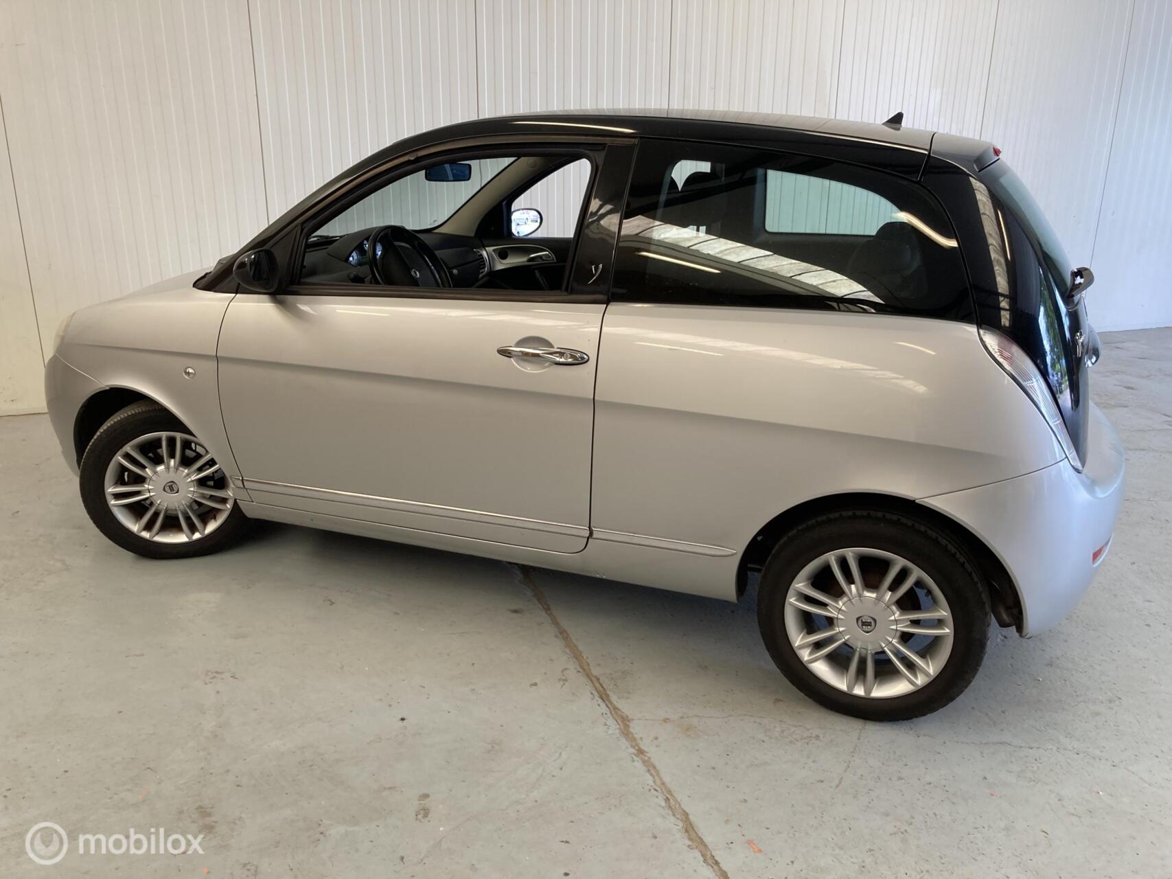 Foto van Lancia Ypsilon
