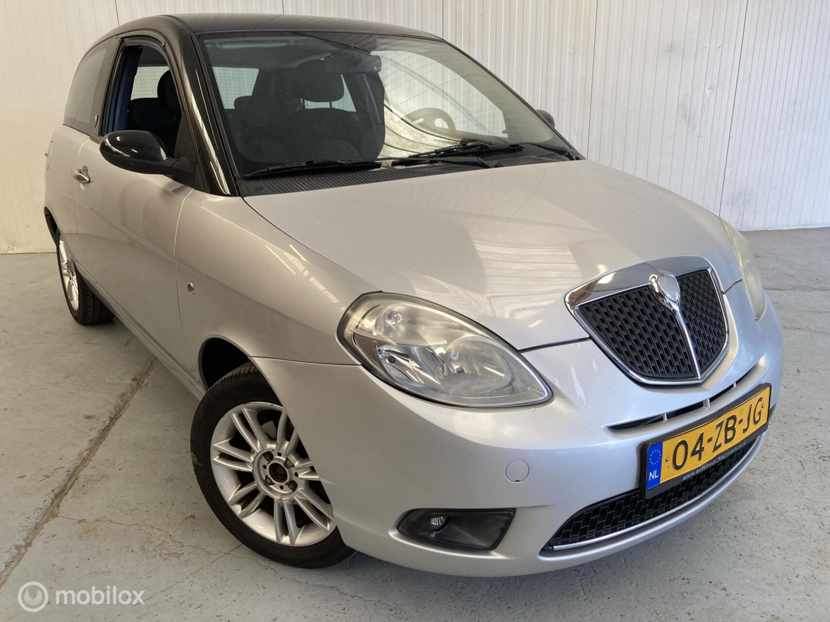 Foto van Lancia Ypsilon
