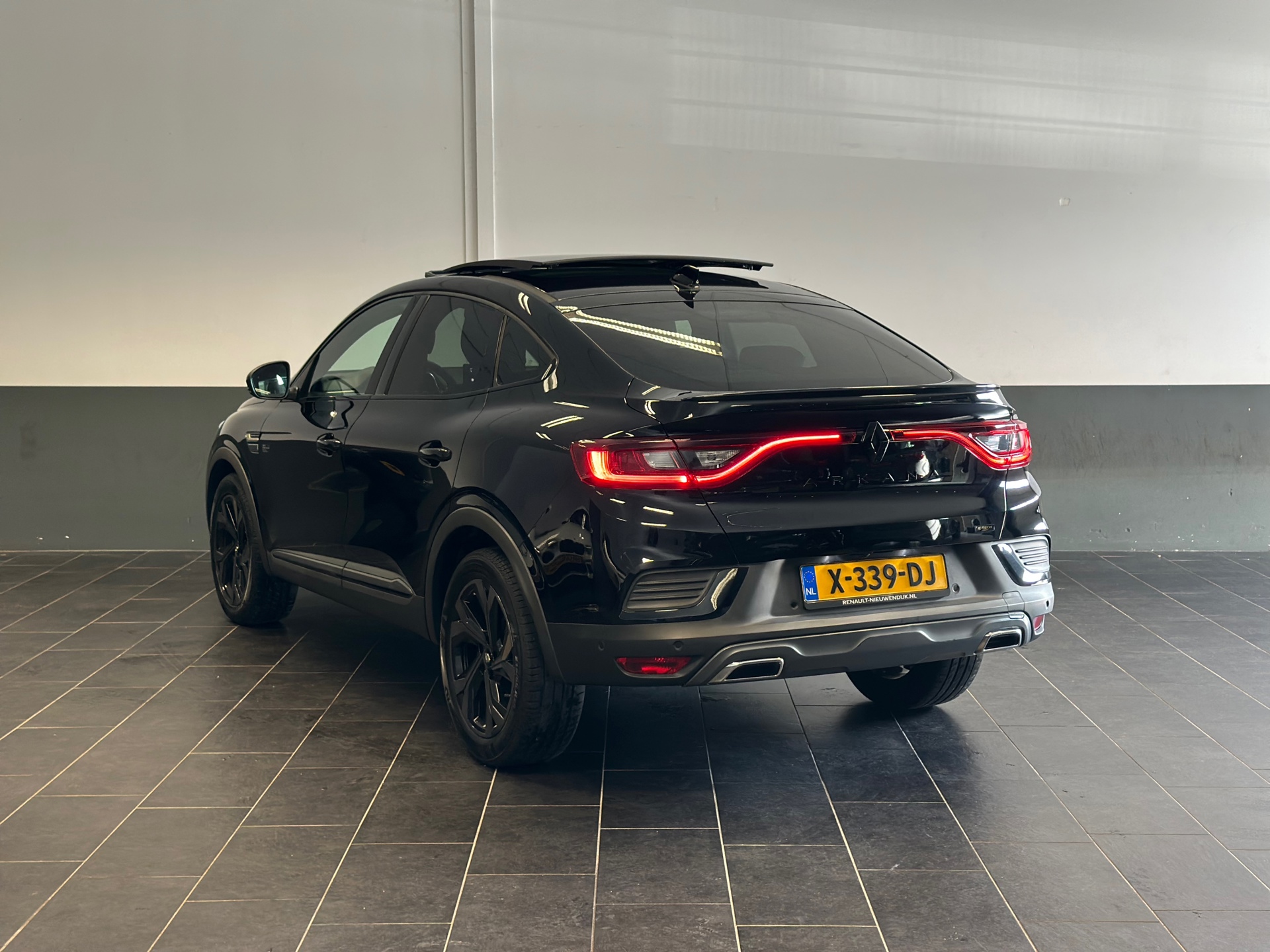Foto van Renault Arkana E-tech