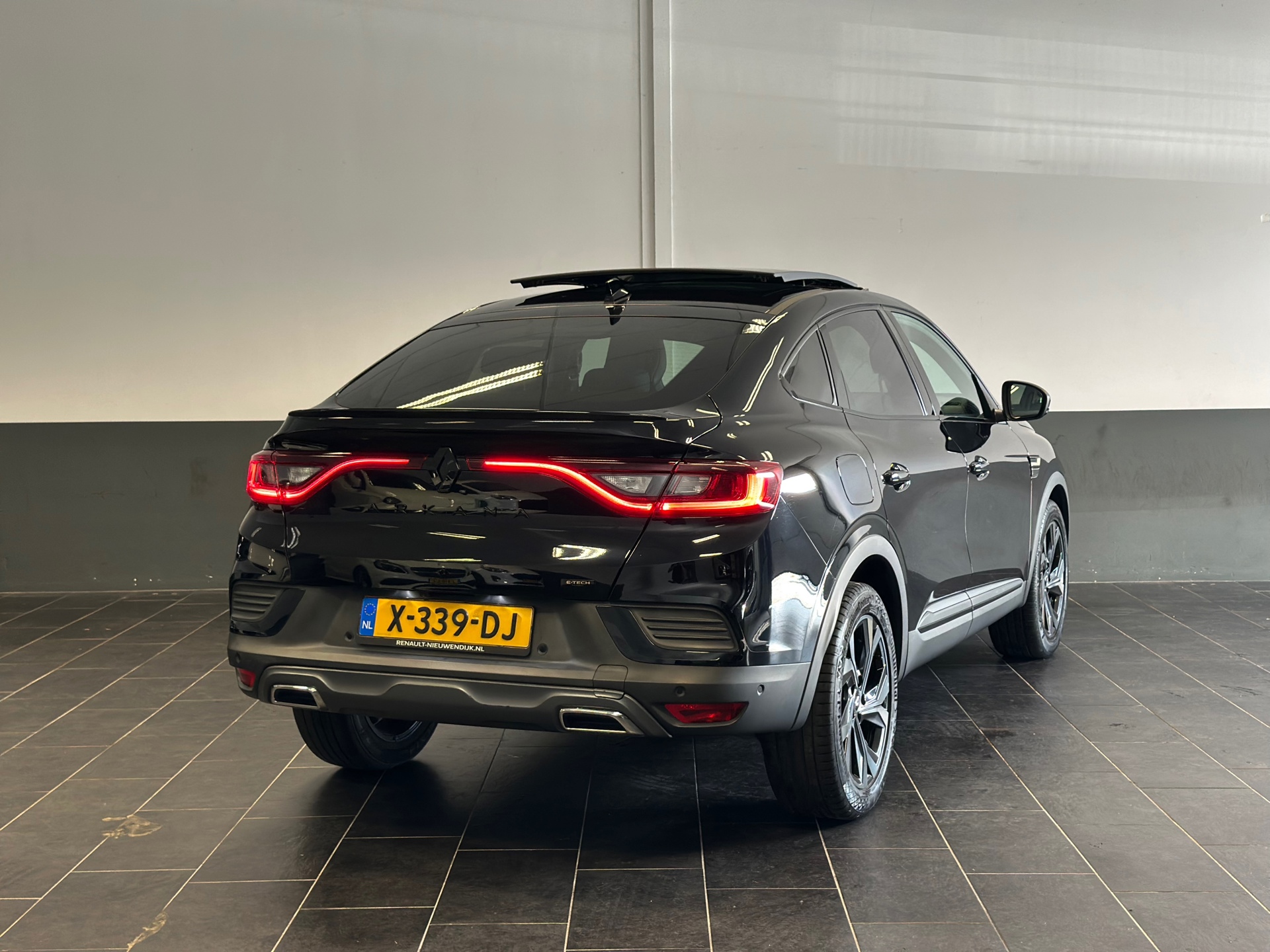 Foto van Renault Arkana E-tech