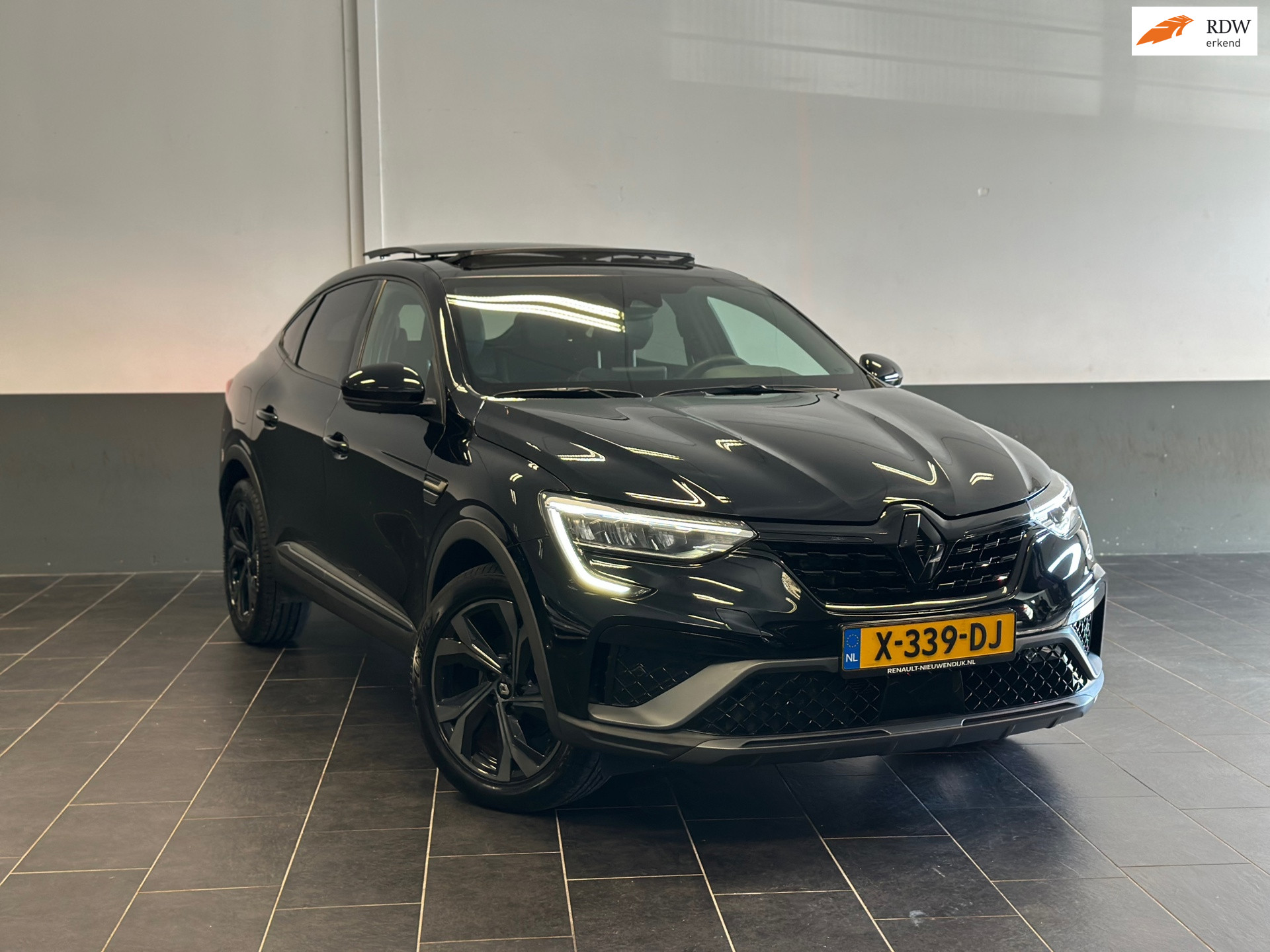 Renault Arkana E-tech 1.6 E-Tech hybrid 145 E-Tech engineered , full options , nw staat 2023 - voorkant