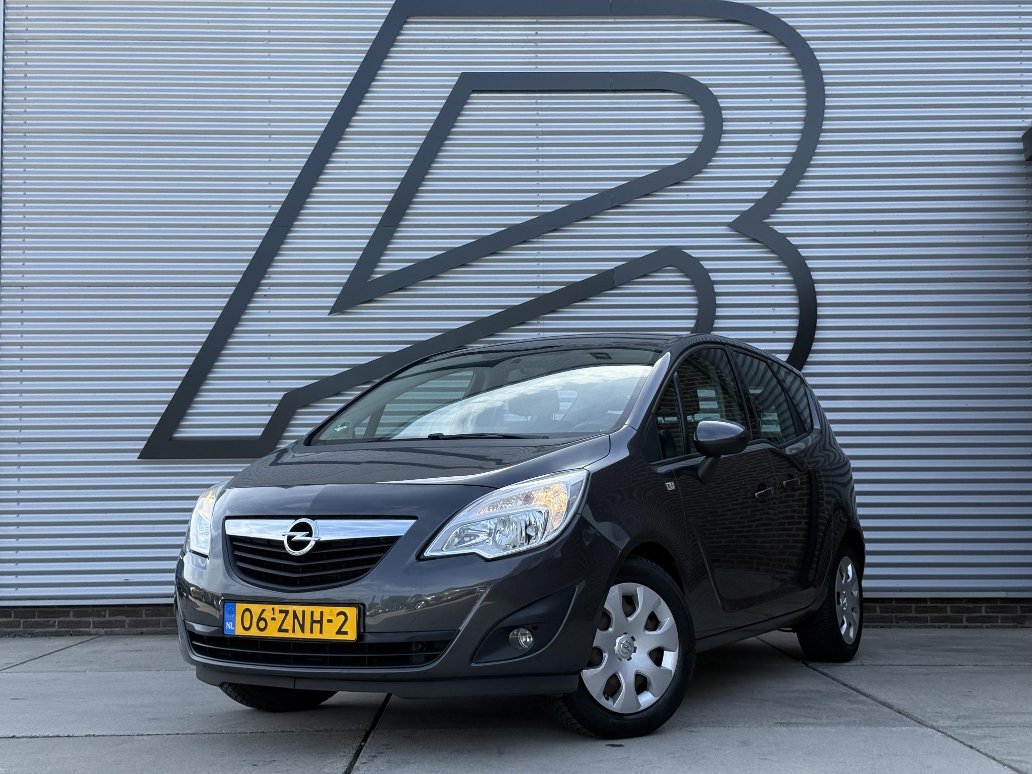 Opel Meriva 1.4 Turbo Color Edition 2012 - voorkant