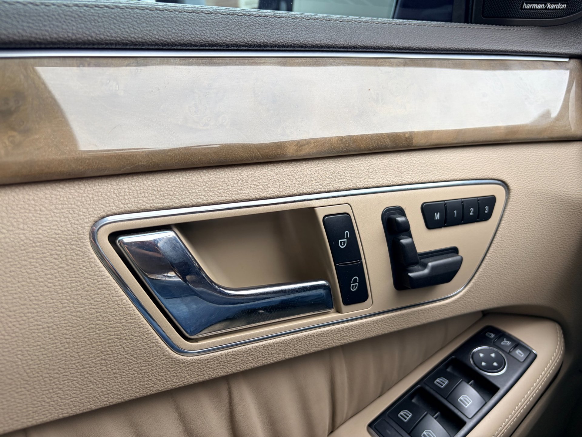 Foto van Mercedes-Benz E 500