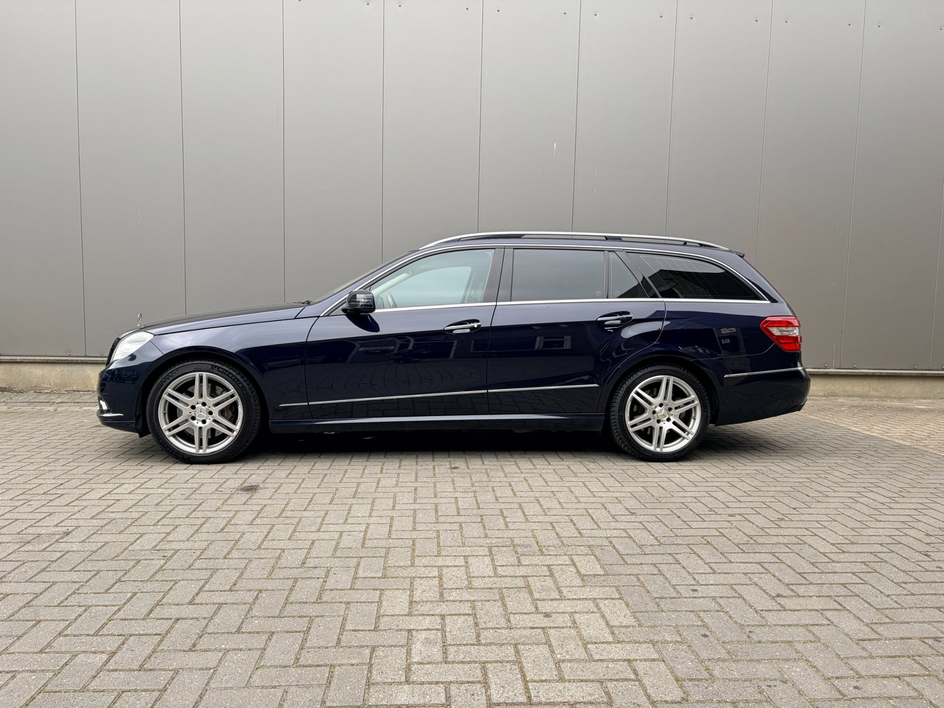 Foto van Mercedes-Benz E 500