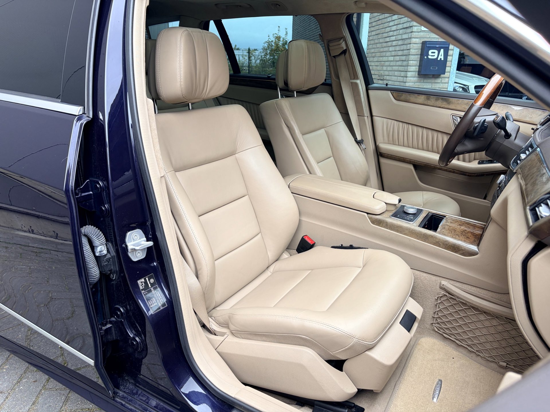 Foto van Mercedes-Benz E 500