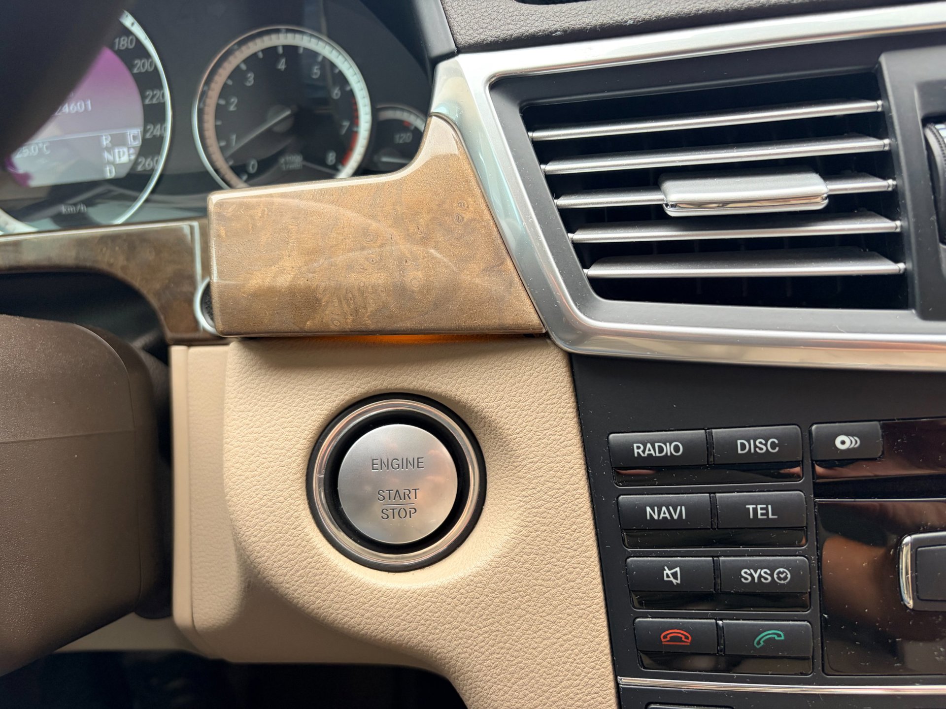 Foto van Mercedes-Benz E 500