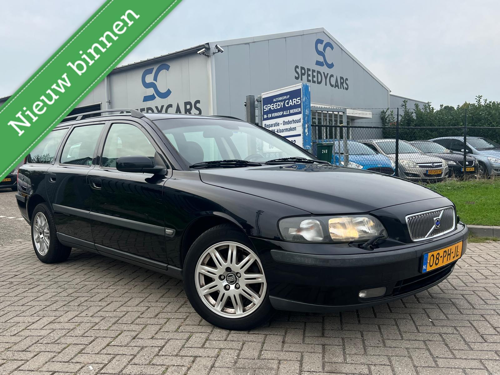 Volvo V70 2.4 Edition II Cruise Clima Trekhaak Zwart 2004 - voorkant