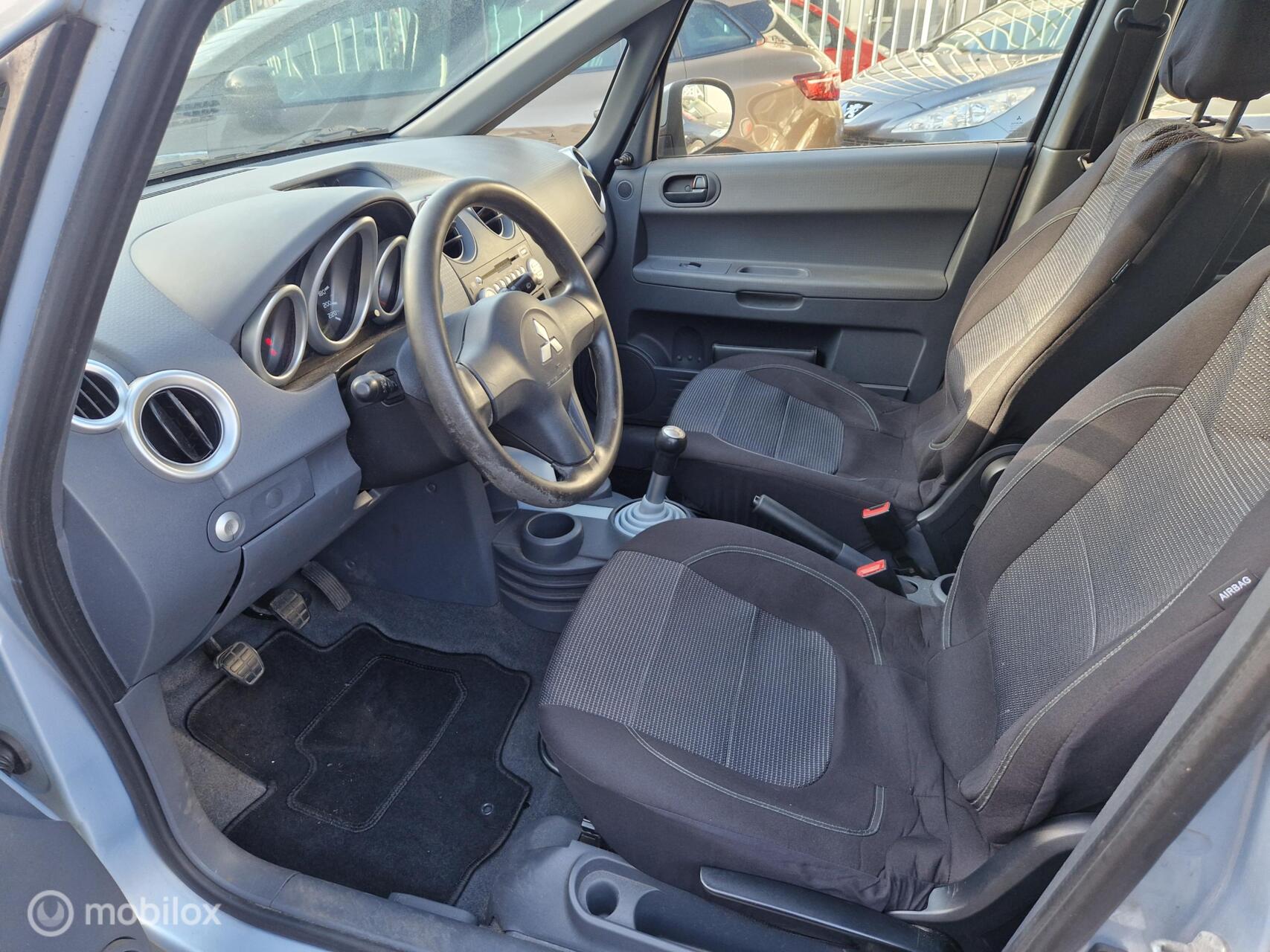Foto van Mitsubishi Mitsubishi Colt