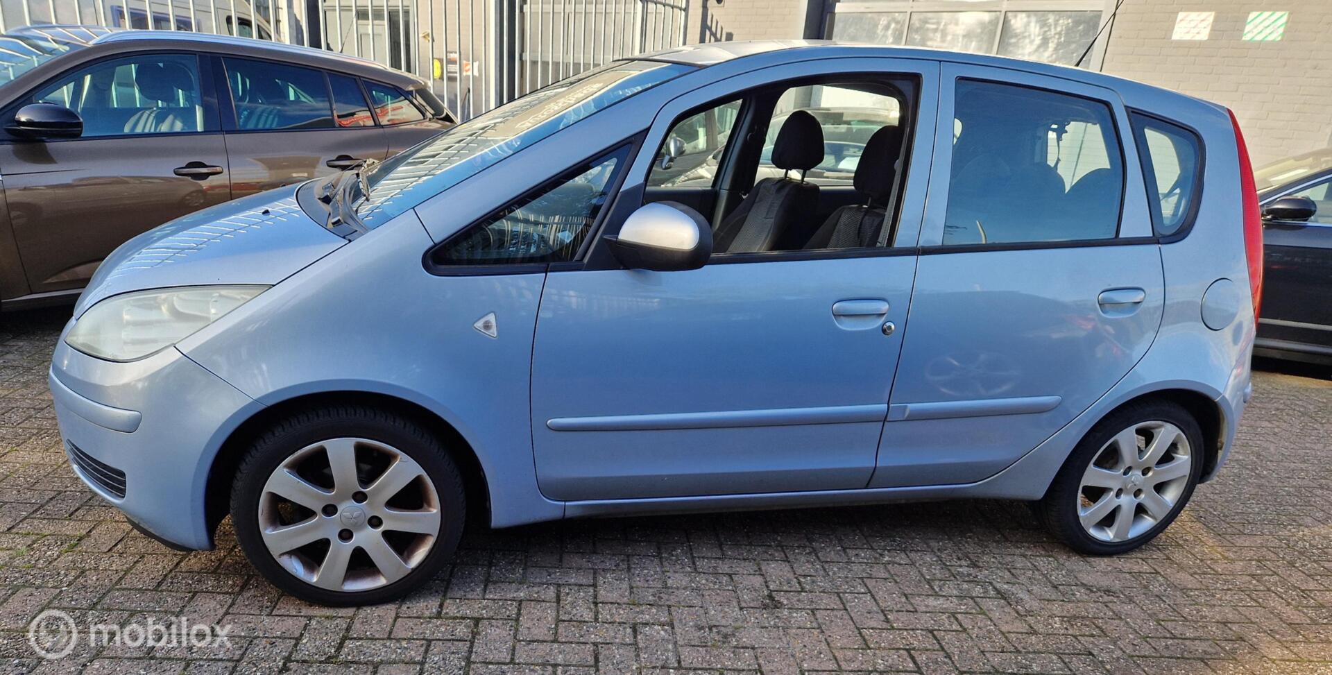 Foto van Mitsubishi Mitsubishi Colt