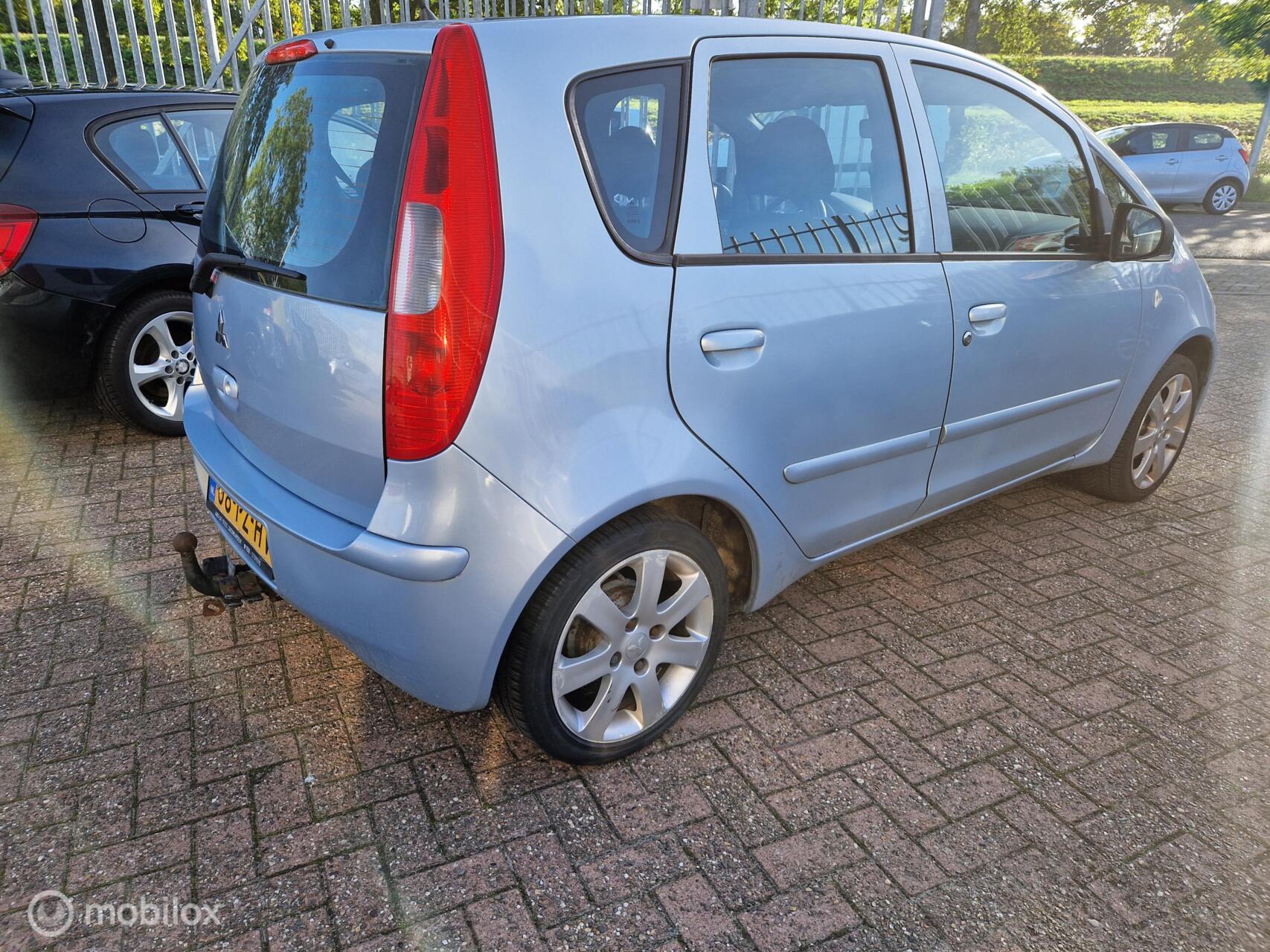 Foto van Mitsubishi Mitsubishi Colt