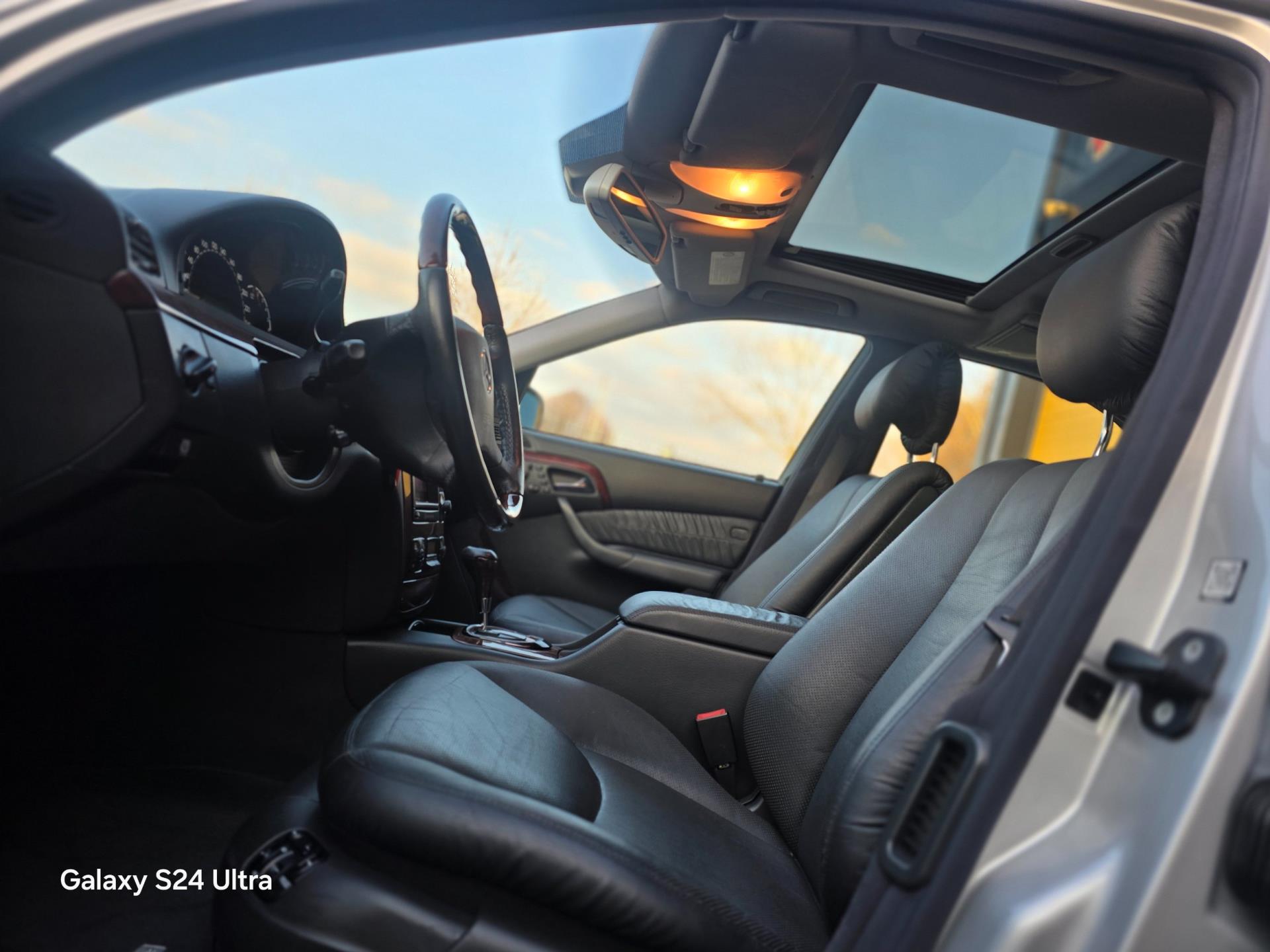 Foto van Mercedes-Benz S 320