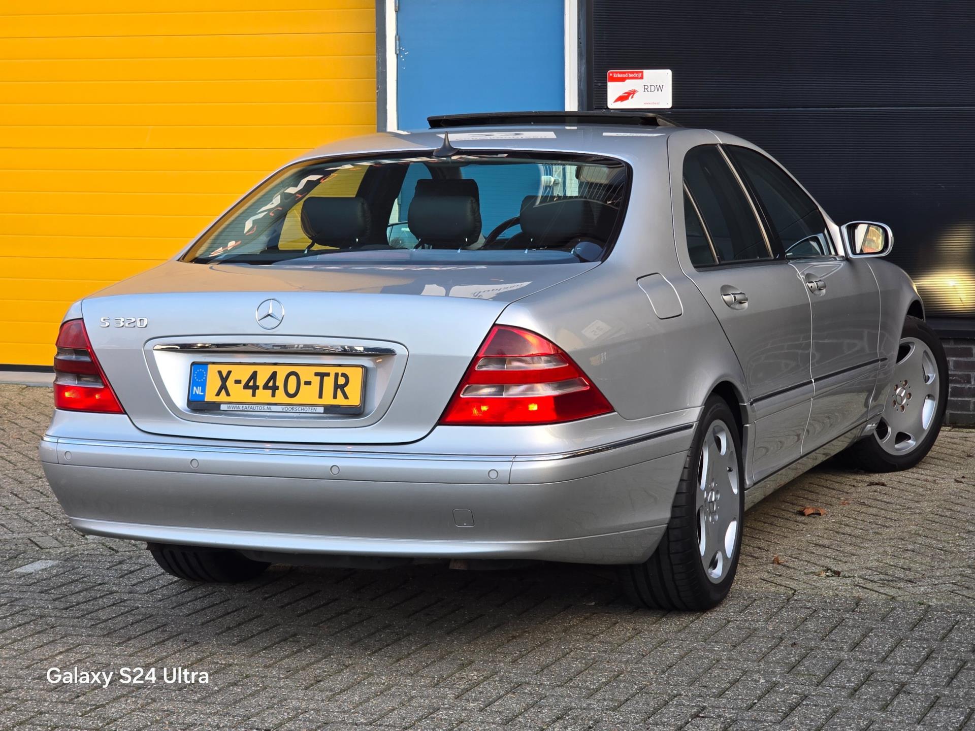 Foto van Mercedes-Benz S 320
