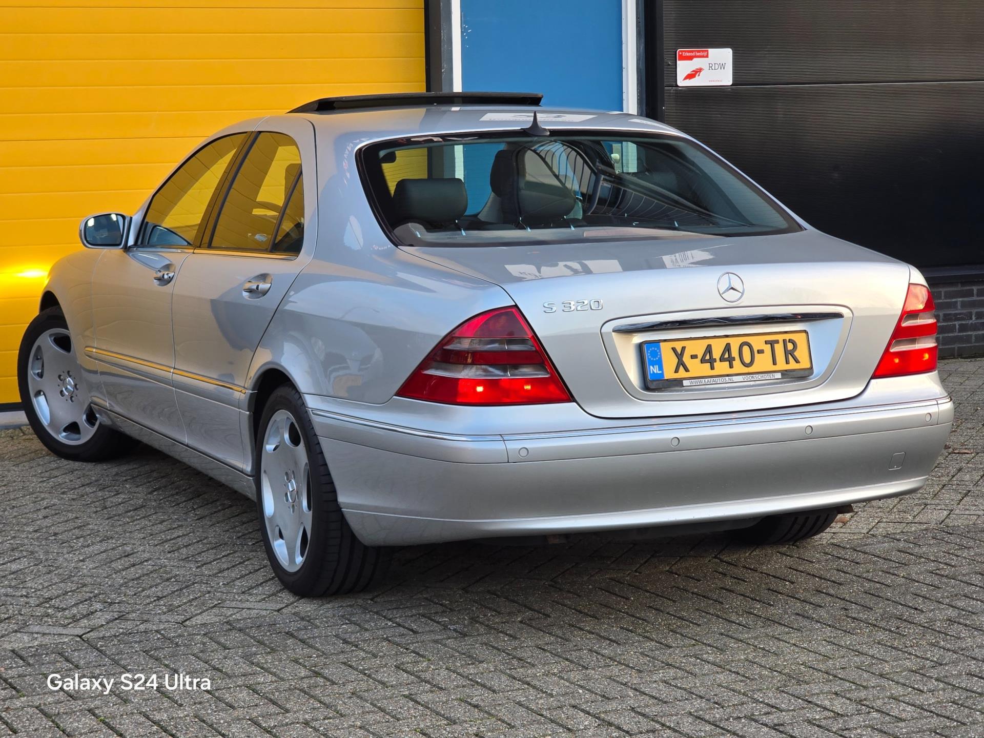 Foto van Mercedes-Benz S 320
