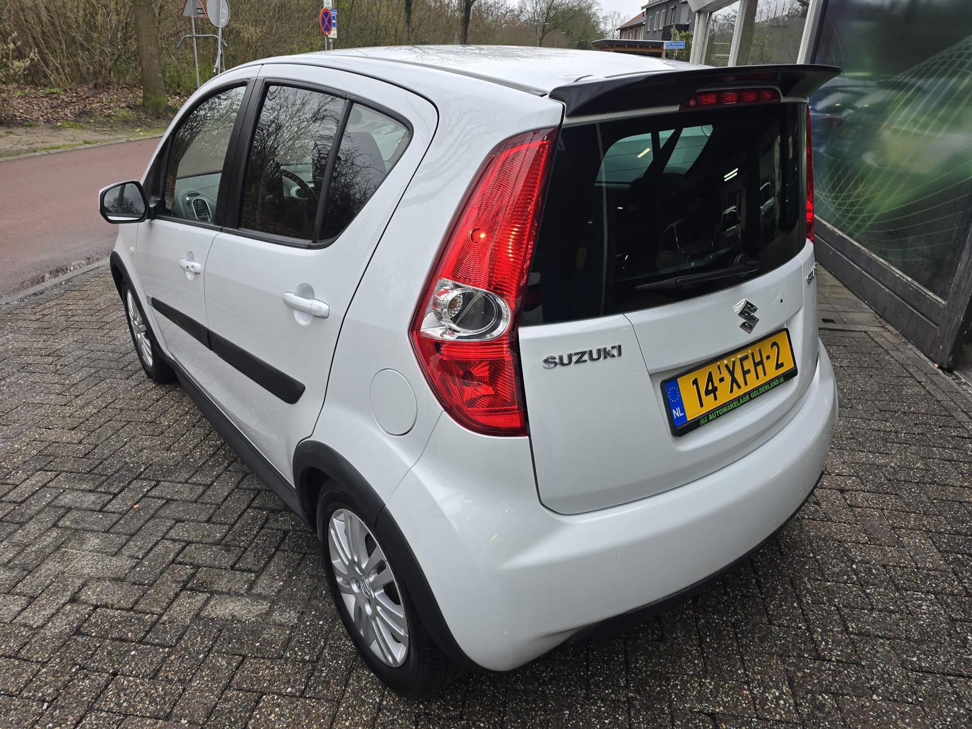 Foto van Suzuki Splash