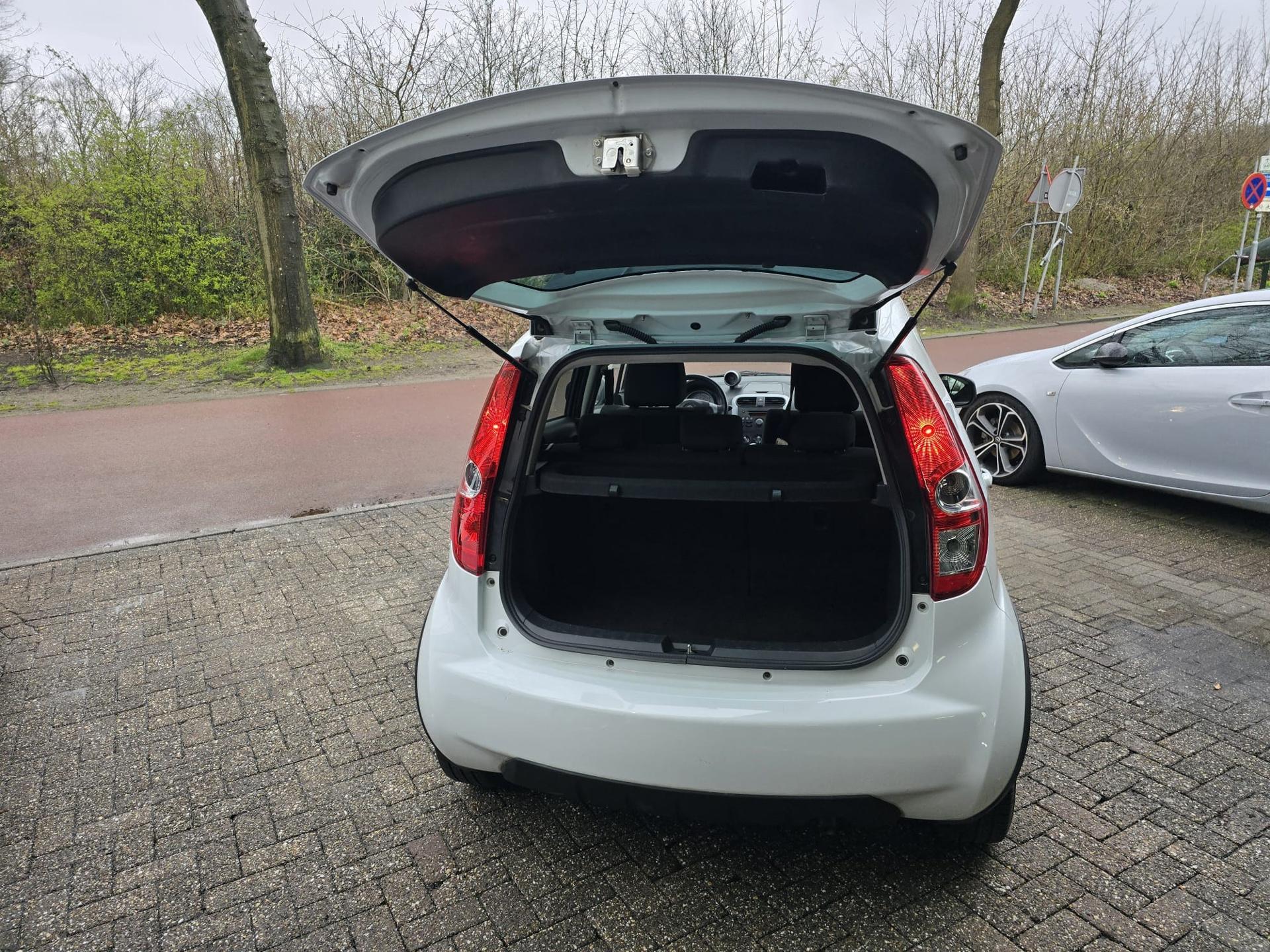 Foto van Suzuki Splash