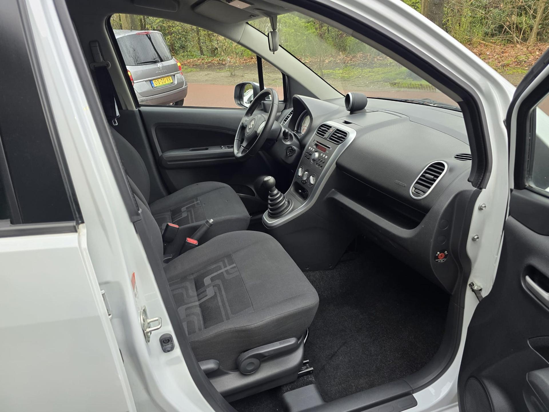 Foto van Suzuki Splash
