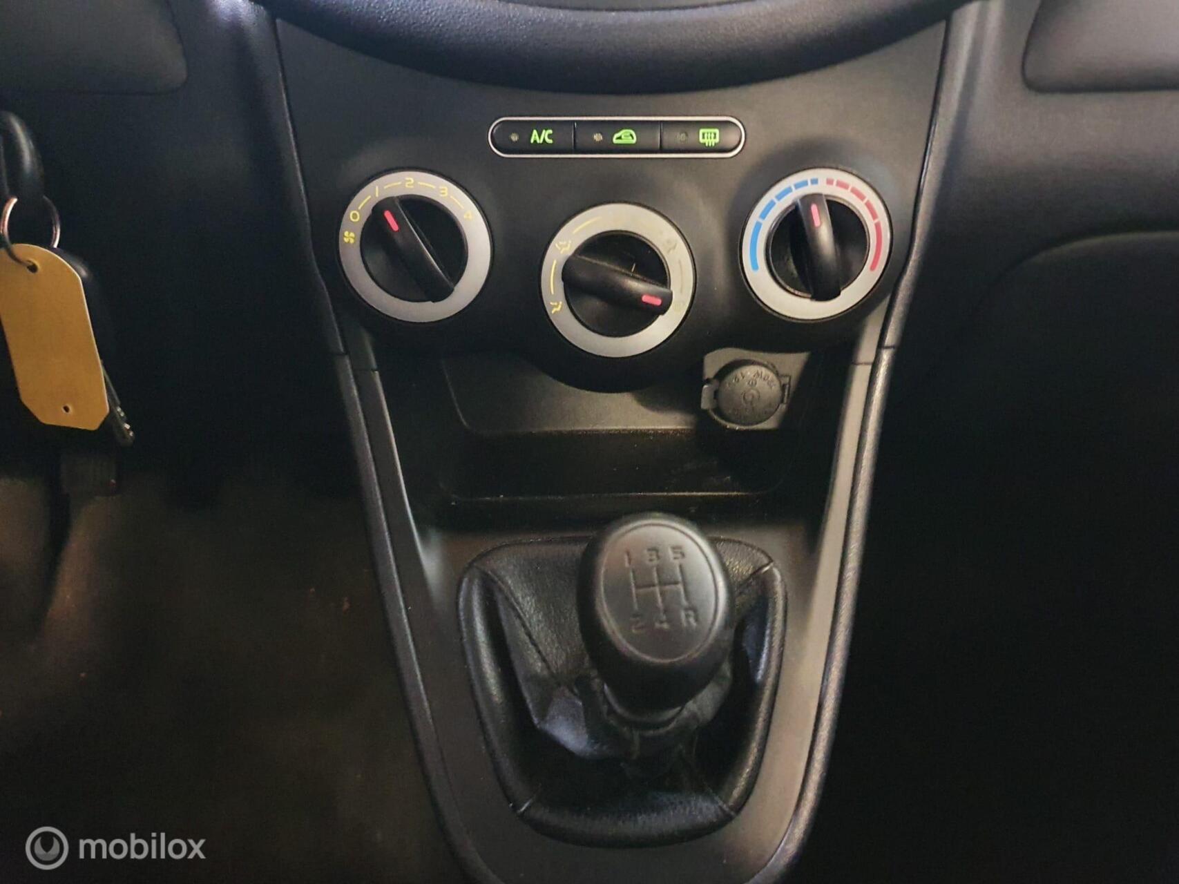 Foto van Hyundai I 10
