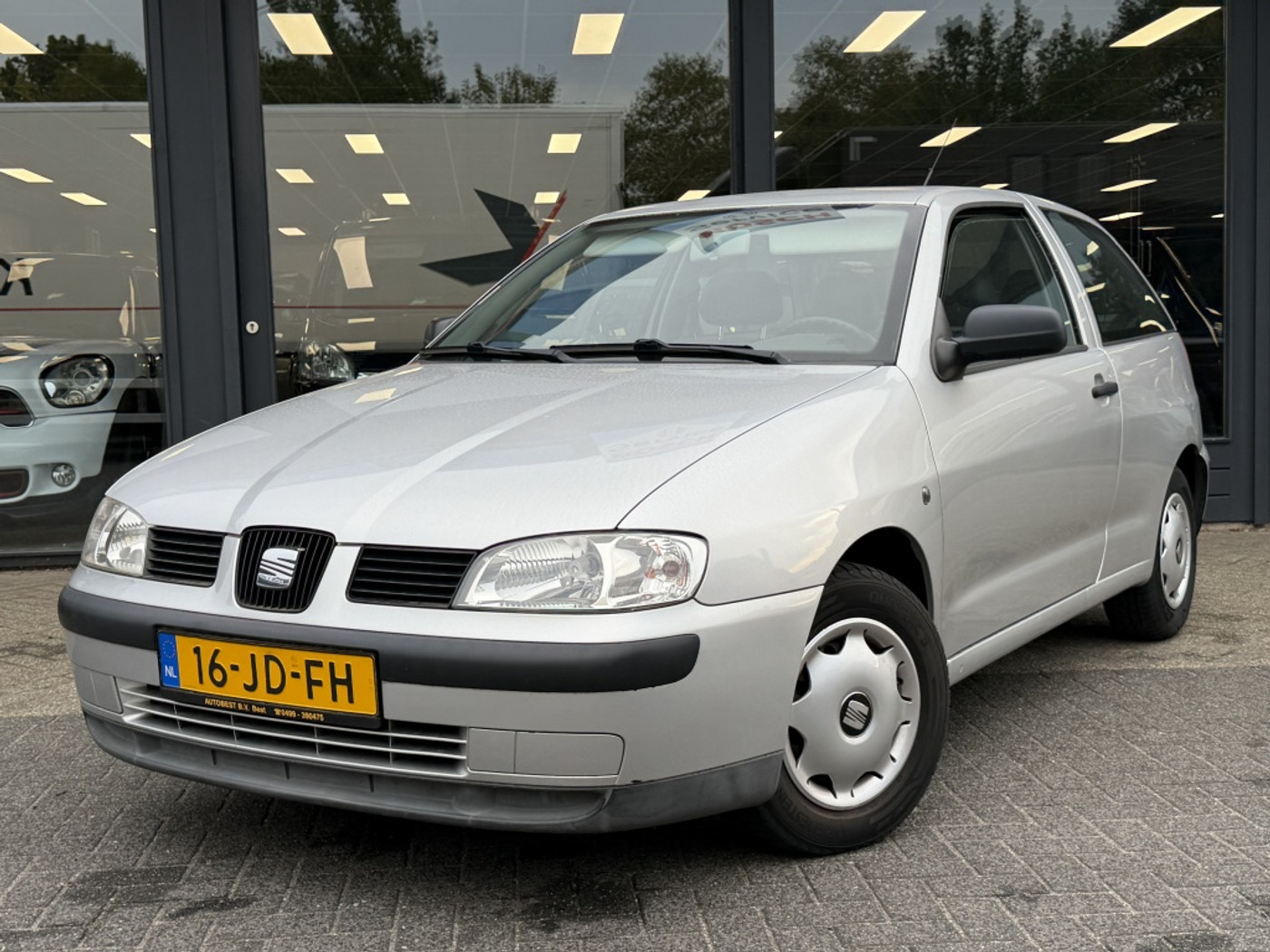 Seat Ibiza 1.4 Stella Seat 80.000 KM! 1e eigenaar. Unieke auto!! 2002 - voorkant