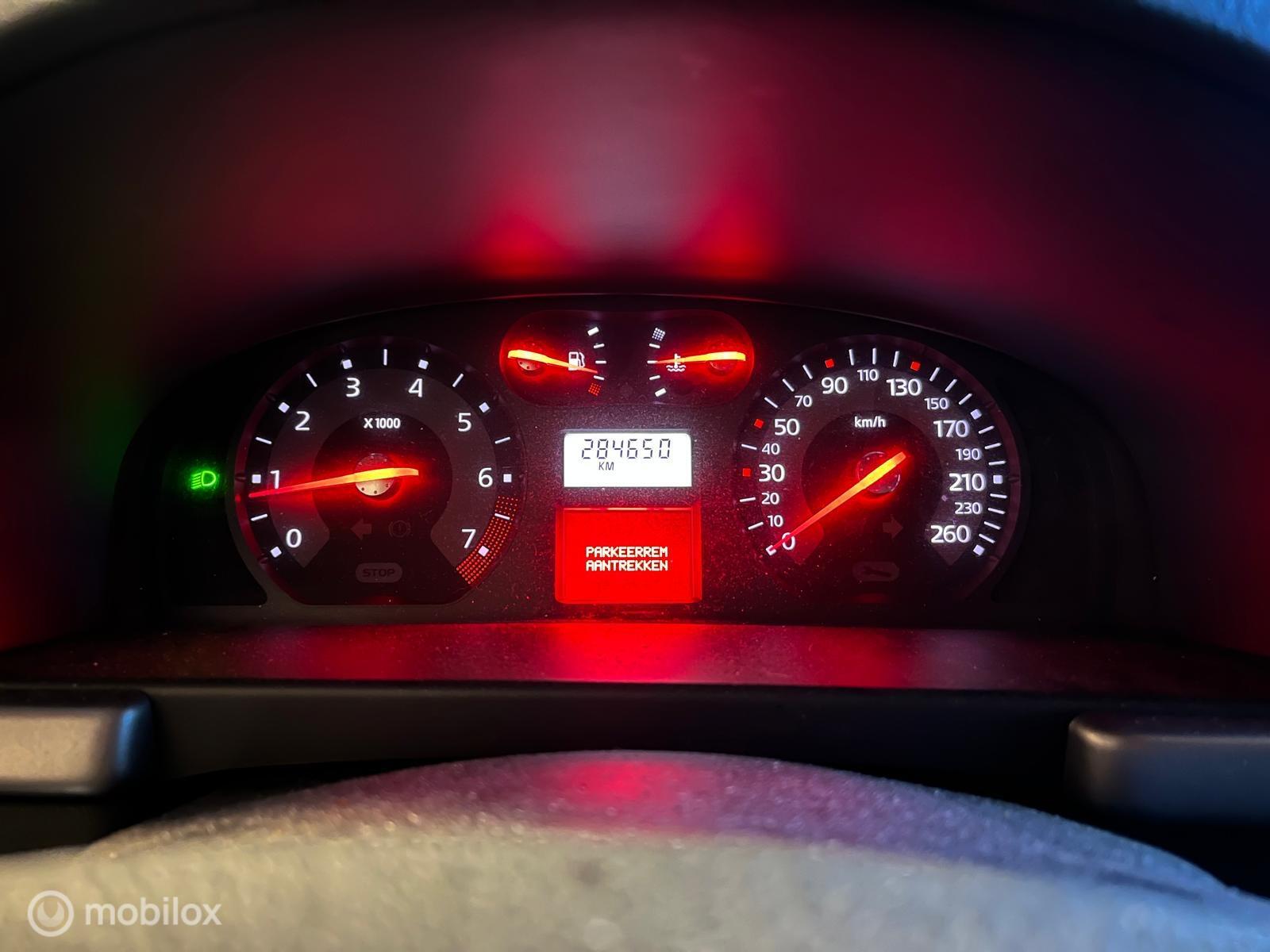 Foto van Renault Laguna Grand Tour