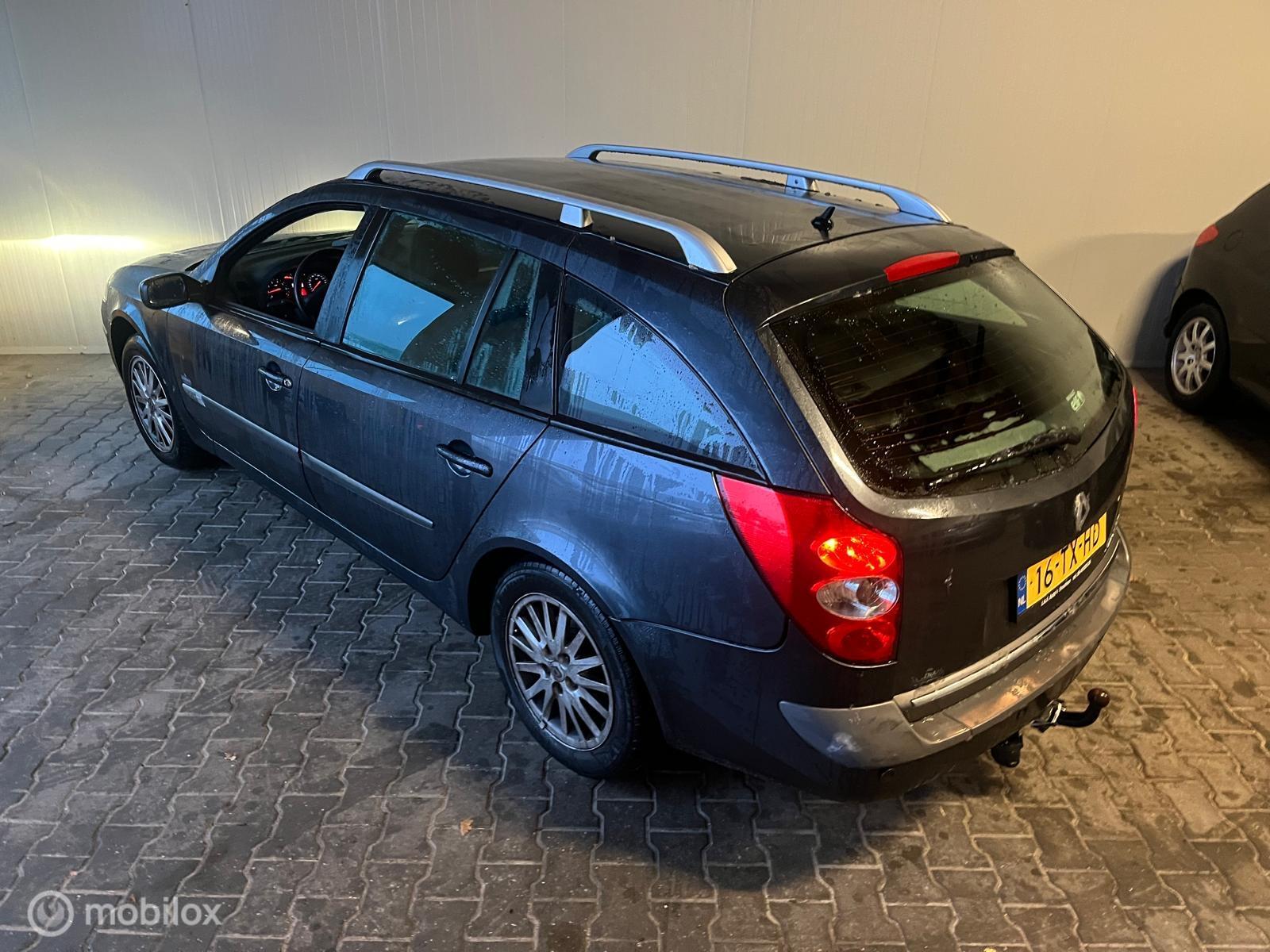 Foto van Renault Laguna Grand Tour