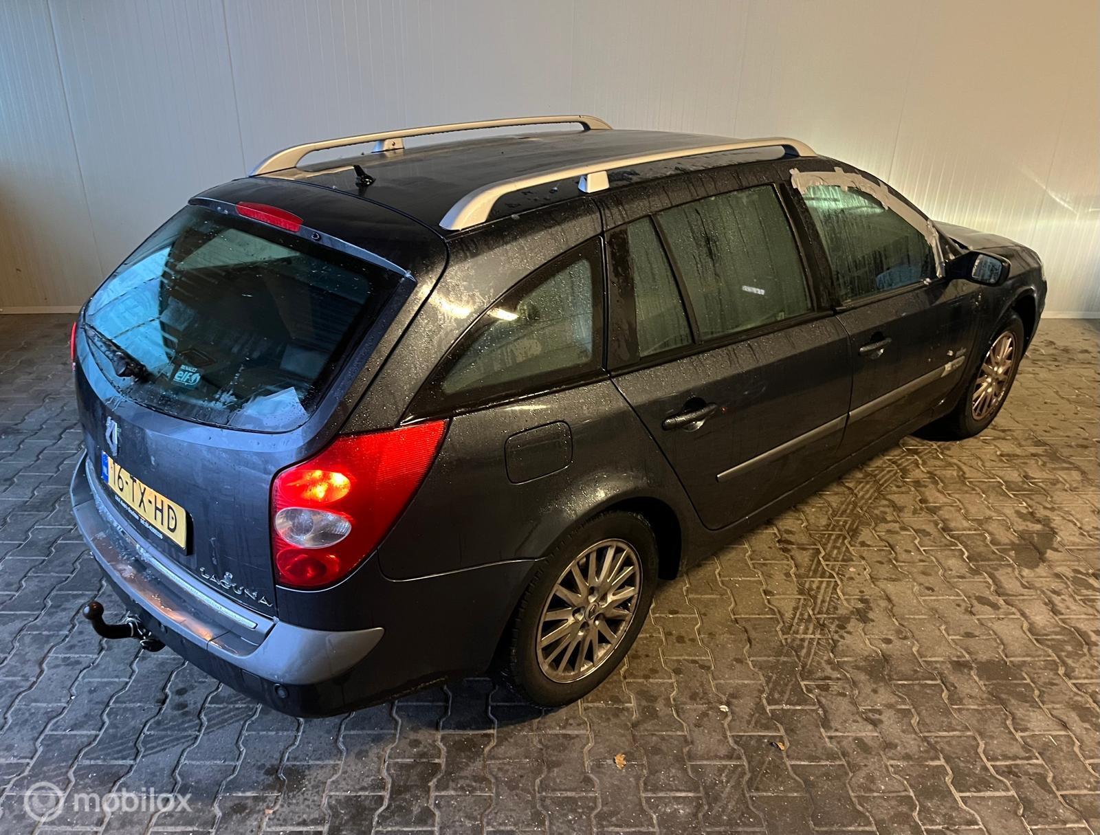 Foto van Renault Laguna Grand Tour