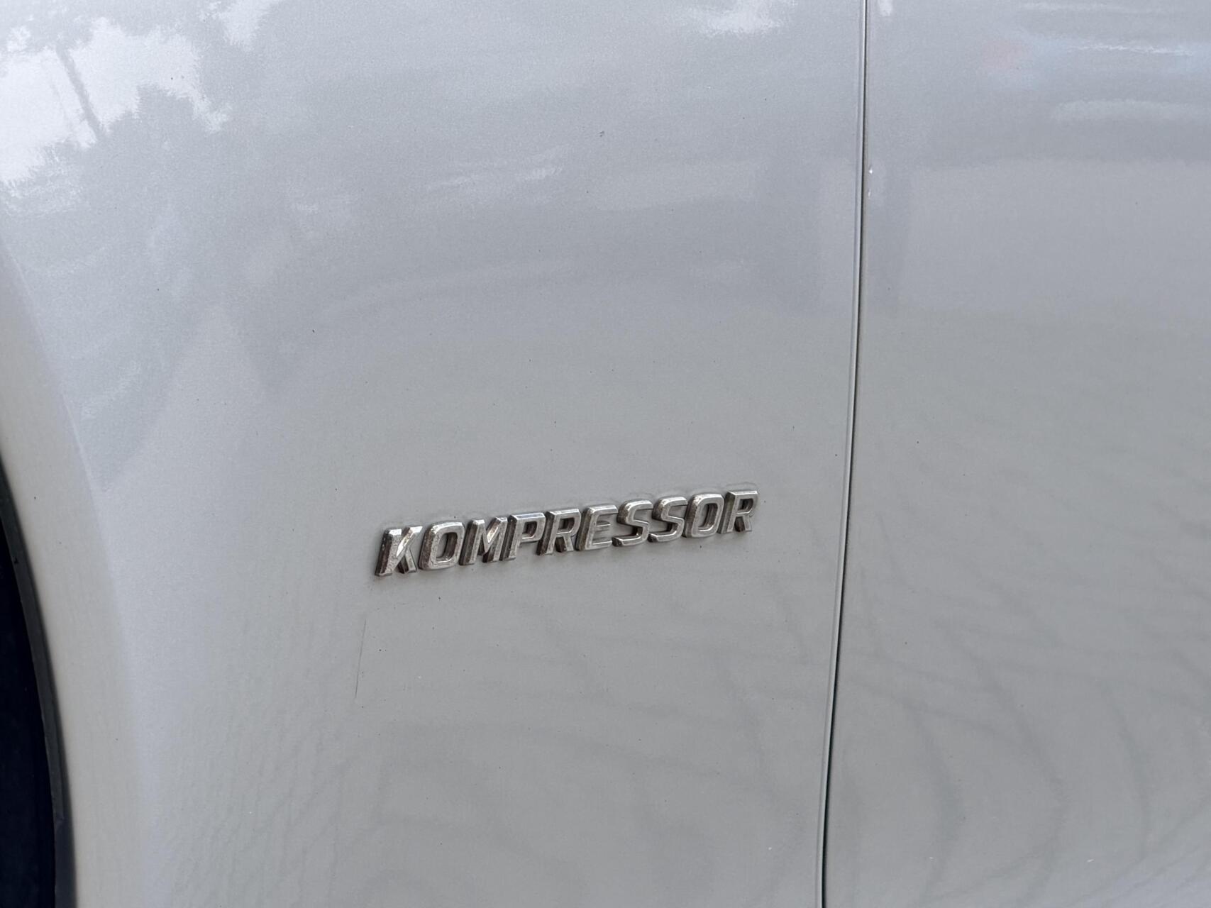 Foto van Mercedes-Benz SLK 200 Kompressor