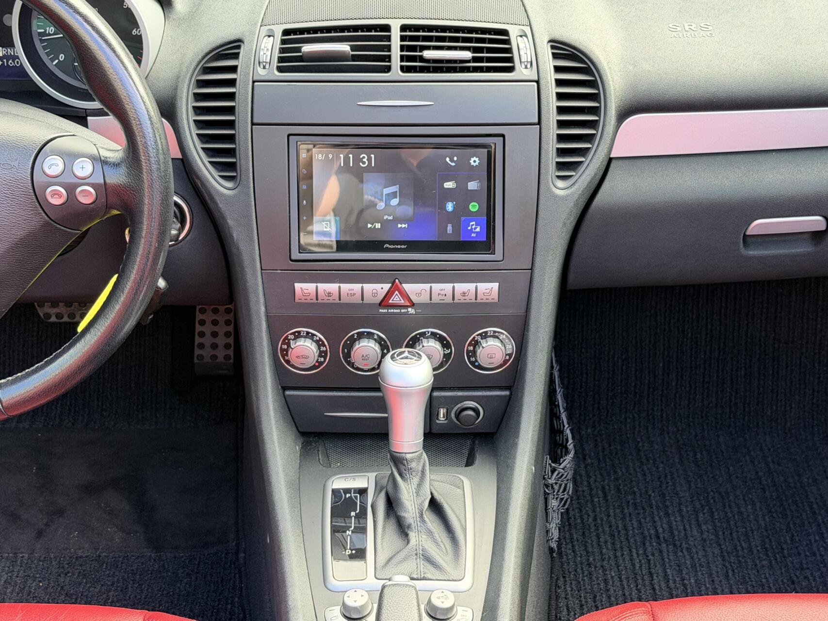 Foto van Mercedes-Benz SLK 200 Kompressor