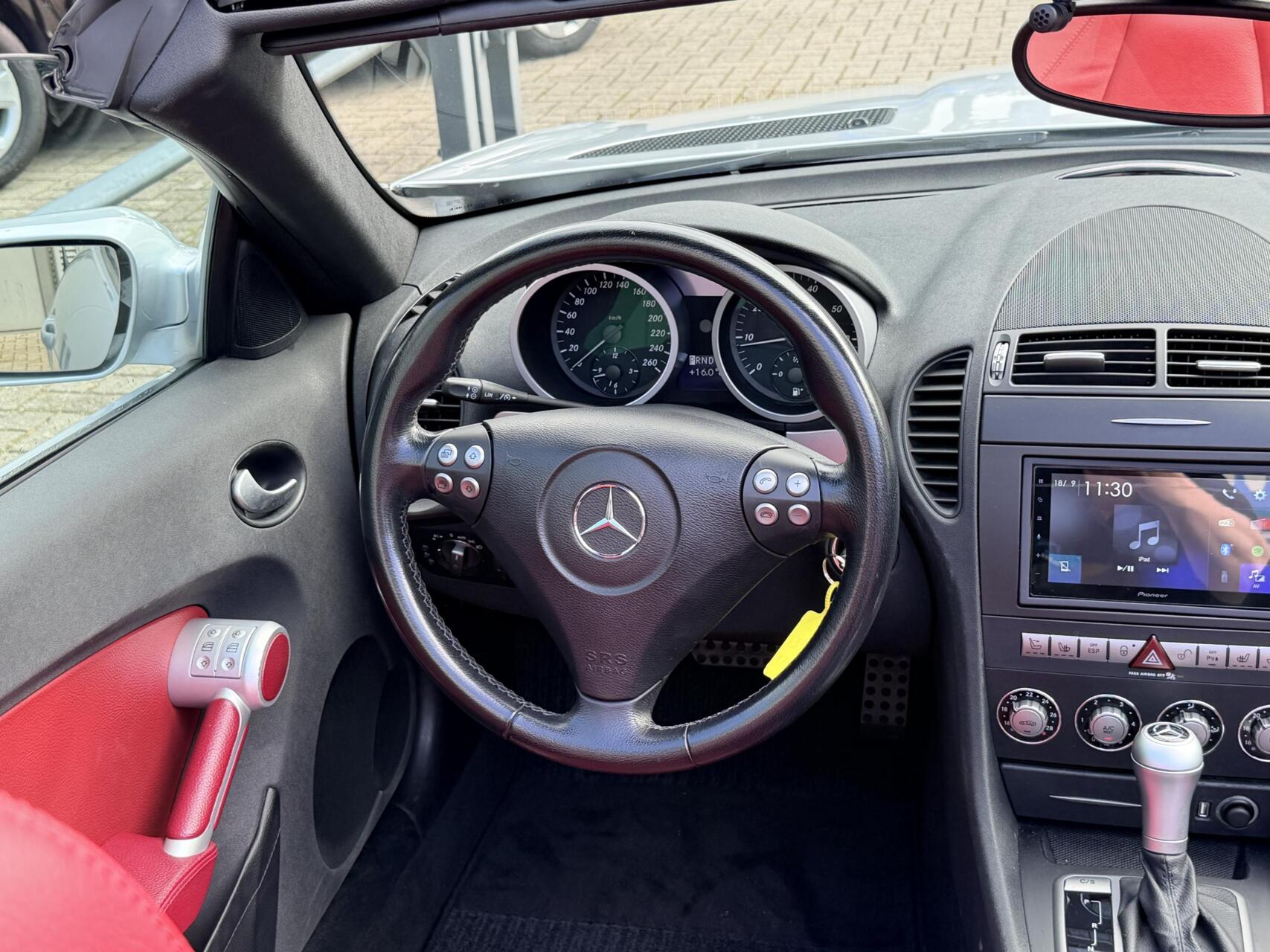 Foto van Mercedes-Benz SLK 200 Kompressor