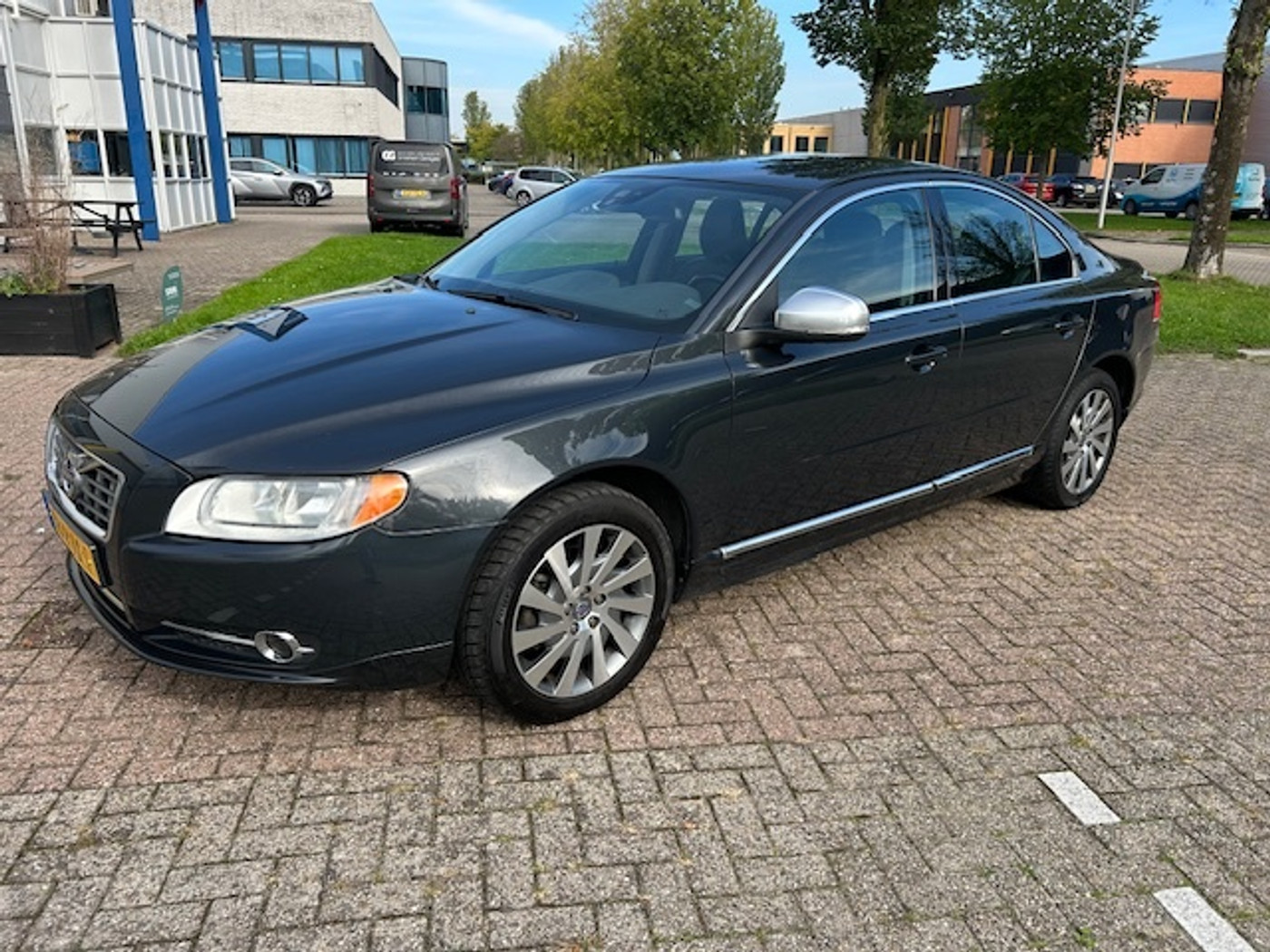 Volvo S80 1.6 T4 Momentum 180PK NAVI CRUISE STOELVW NAP! 2011 - voorkant