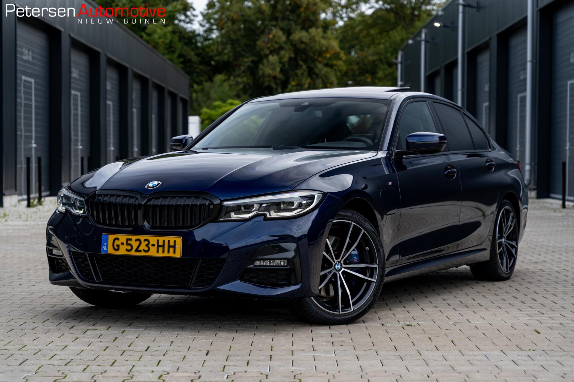 BMW 330e 330e M-Sport *Pano* H&K* Leder* Vol* Incl BTW* 2019 - voorkant