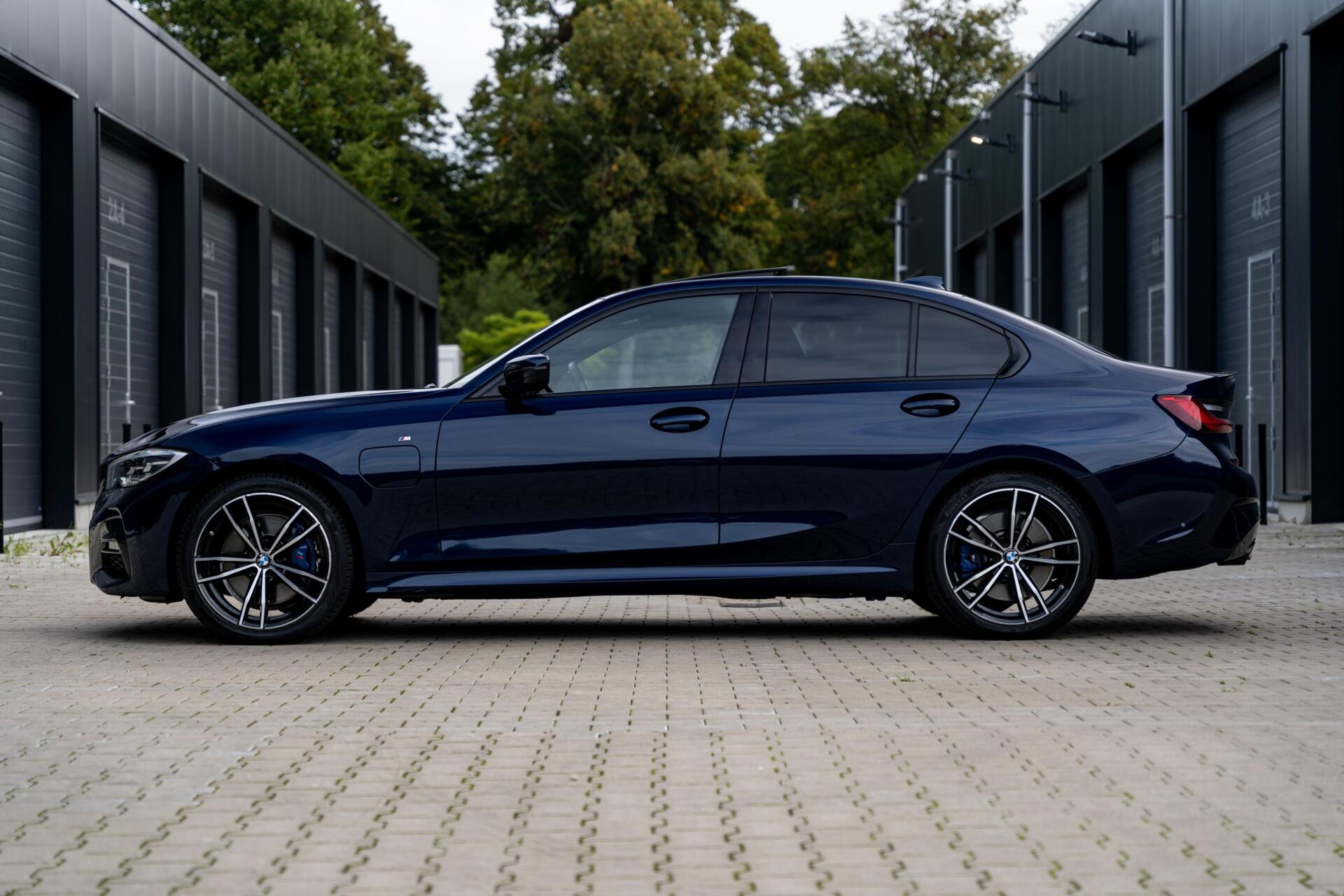 Foto van BMW 330e