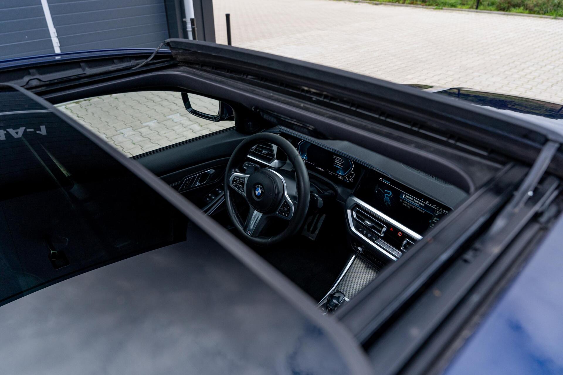 Foto van BMW 330e
