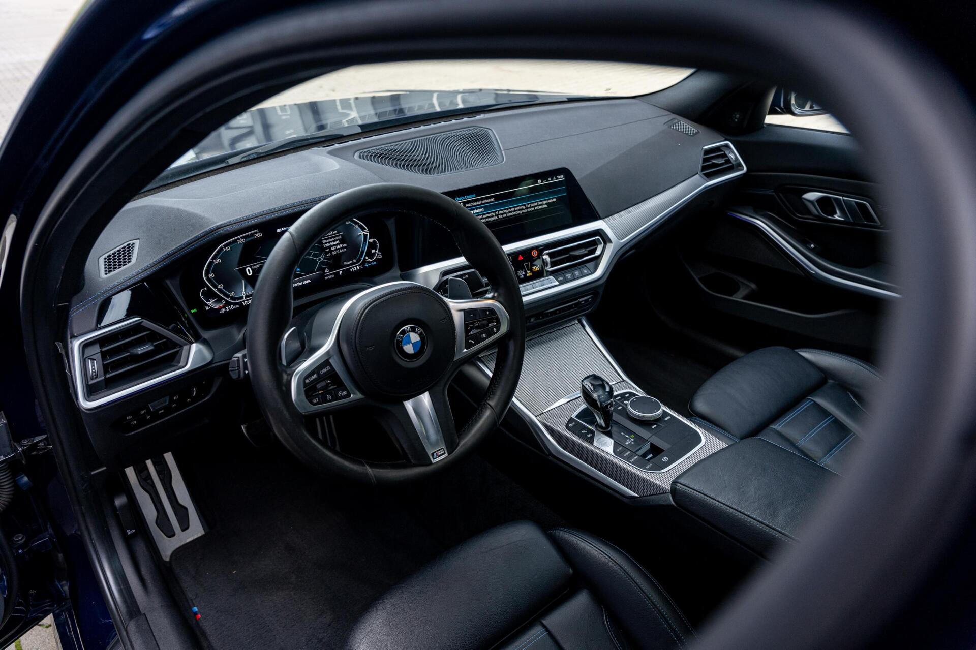 Foto van BMW 330e