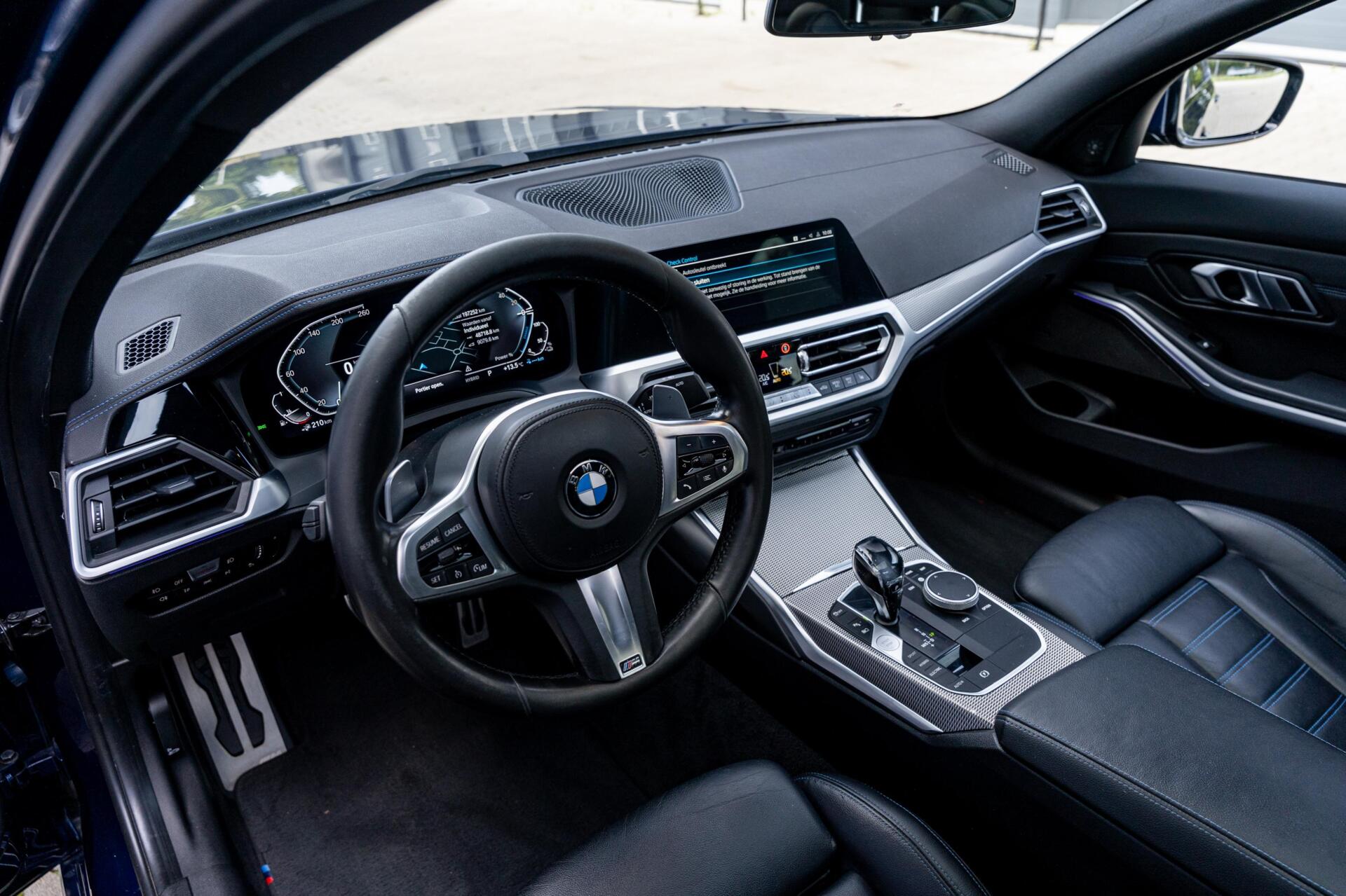 Foto van BMW 330e