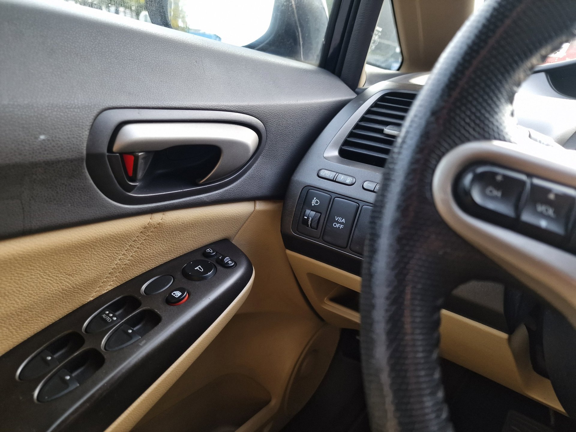 Foto van Honda Civic 4dr Hybrid