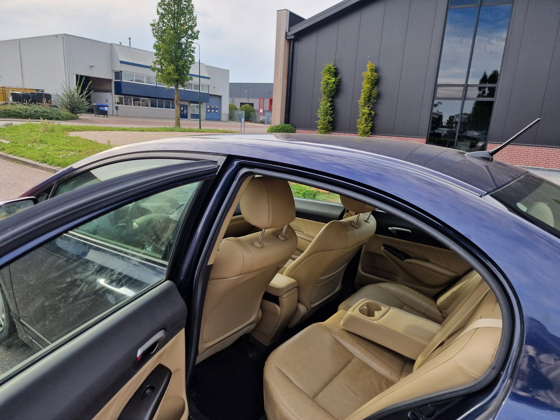 Foto van Honda Civic 4dr Hybrid