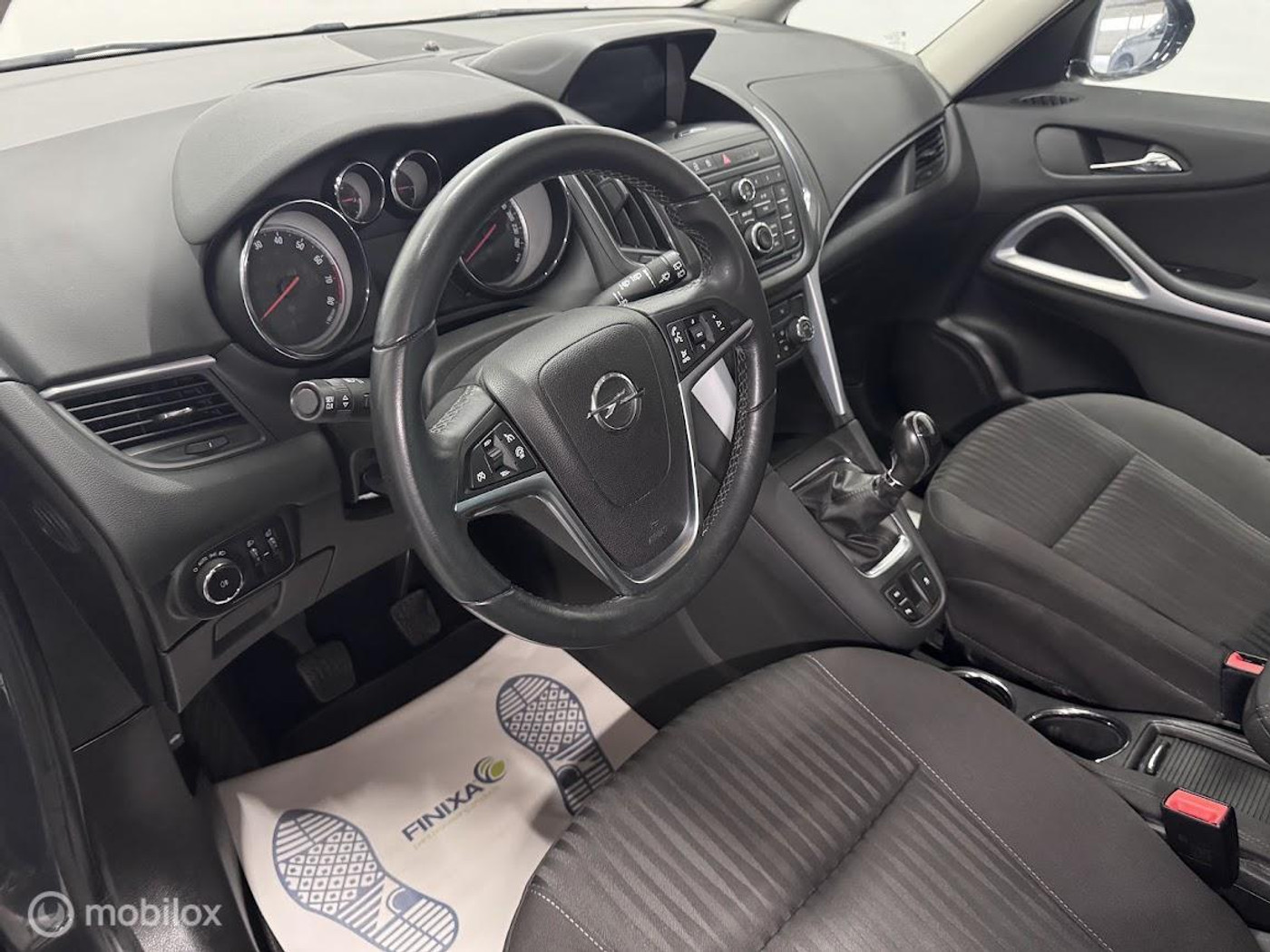 Foto van Opel Zafira Tourer