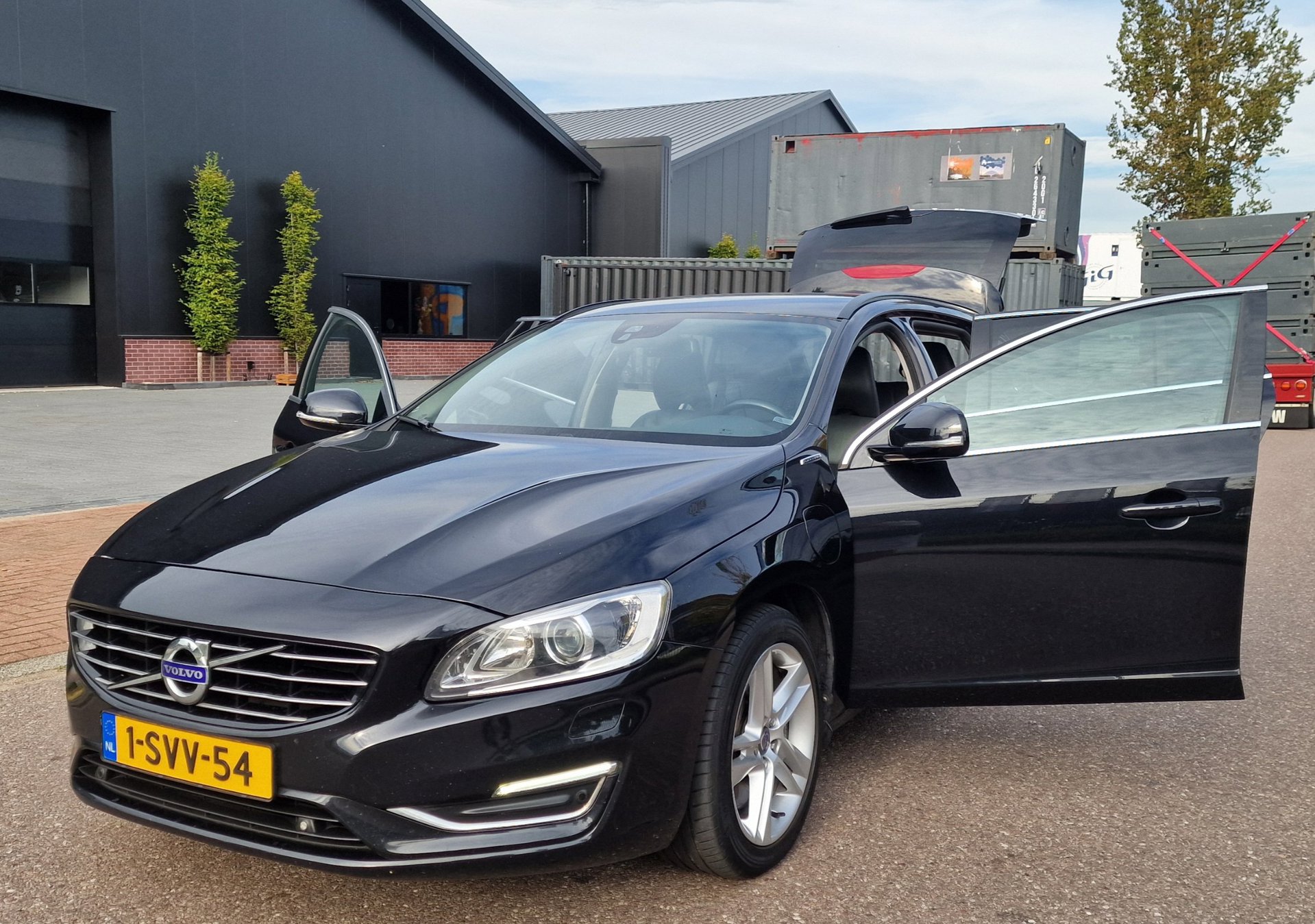 Foto van Volvo V60 Plug In Hybrid