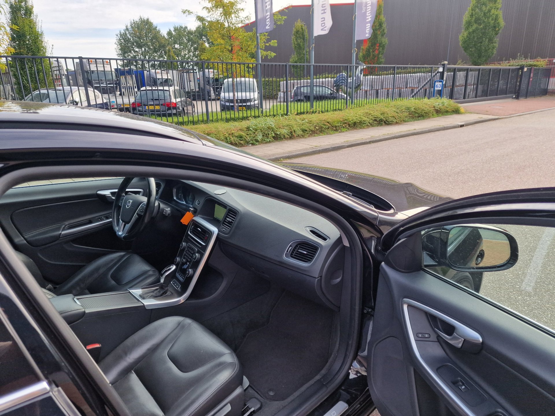 Foto van Volvo V60 Plug In Hybrid